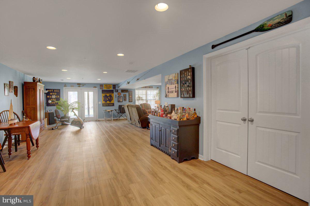 QUAIL RUN CONDOS - Residential