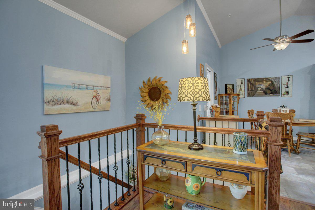 QUAIL RUN CONDOS - Residential