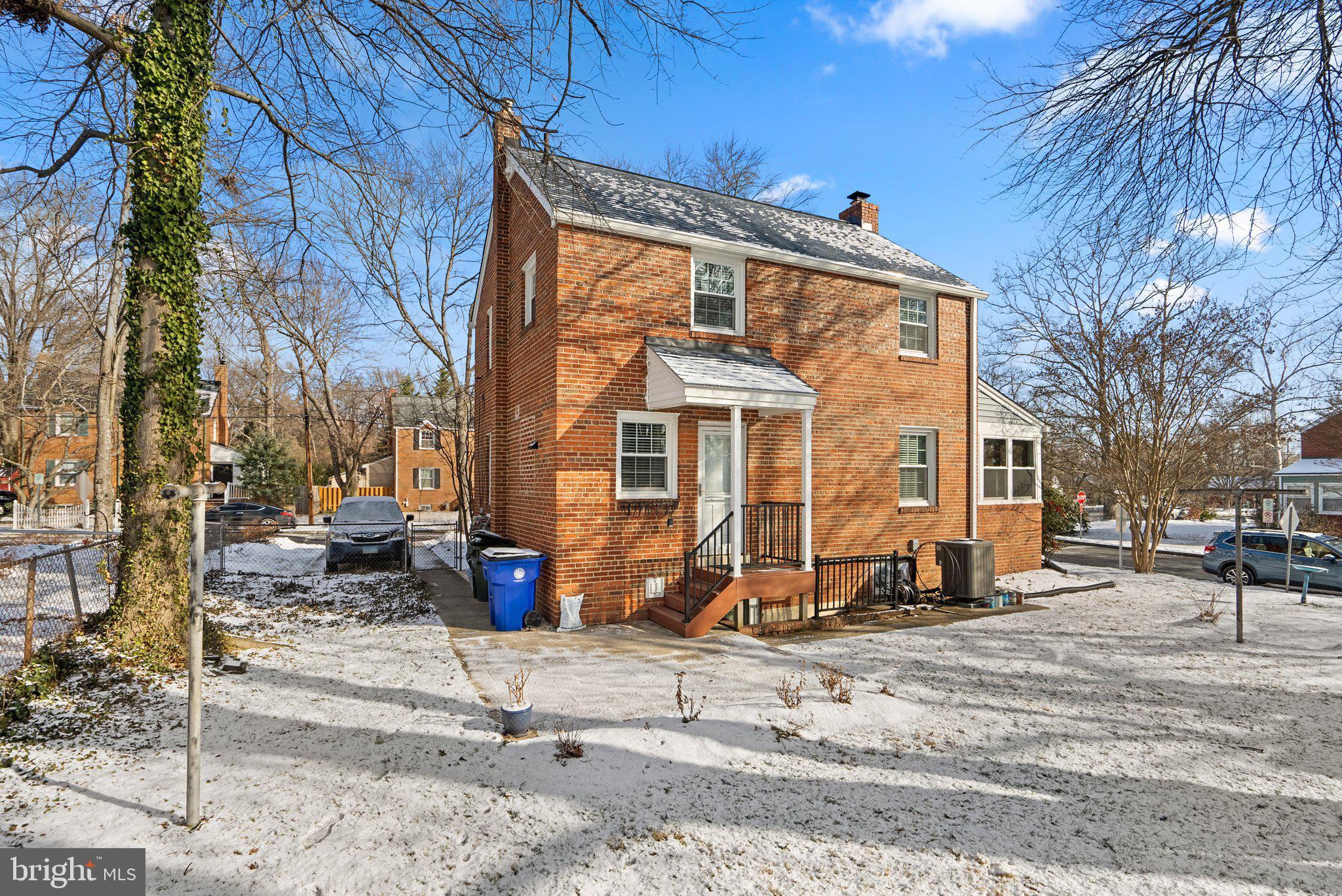 OAK SPRING - Residential