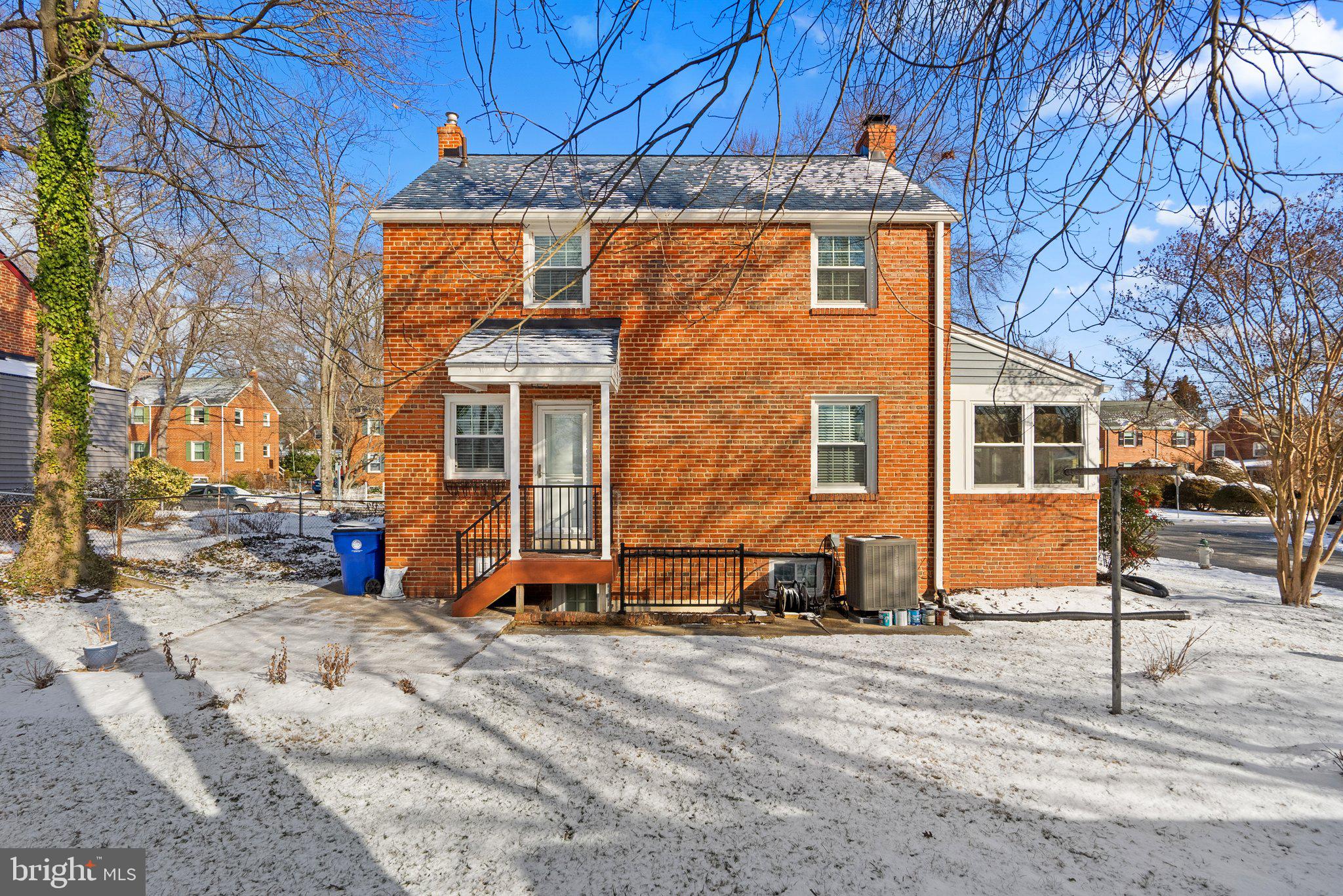 OAK SPRING - Residential