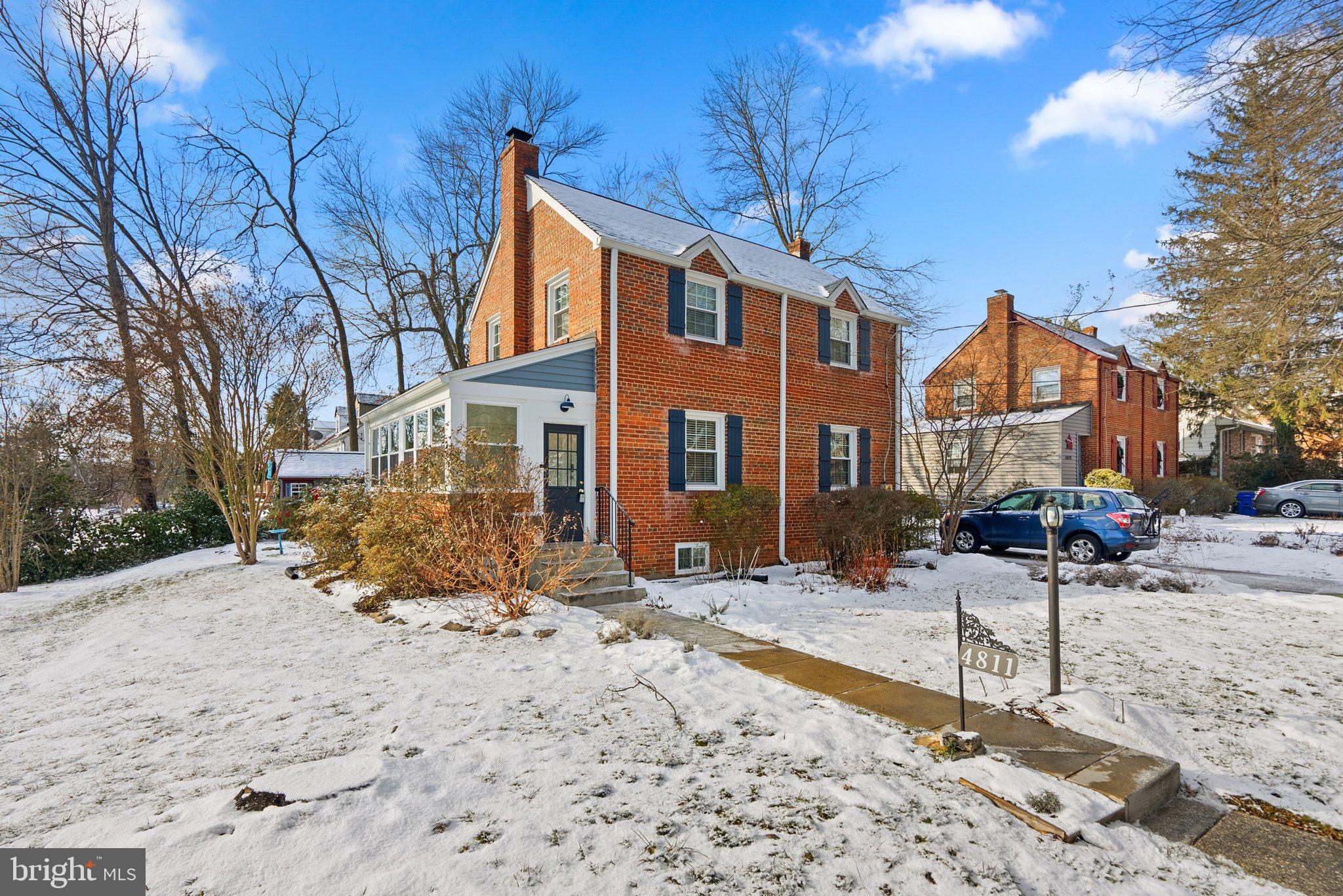 4811 CHEROKEE STREET