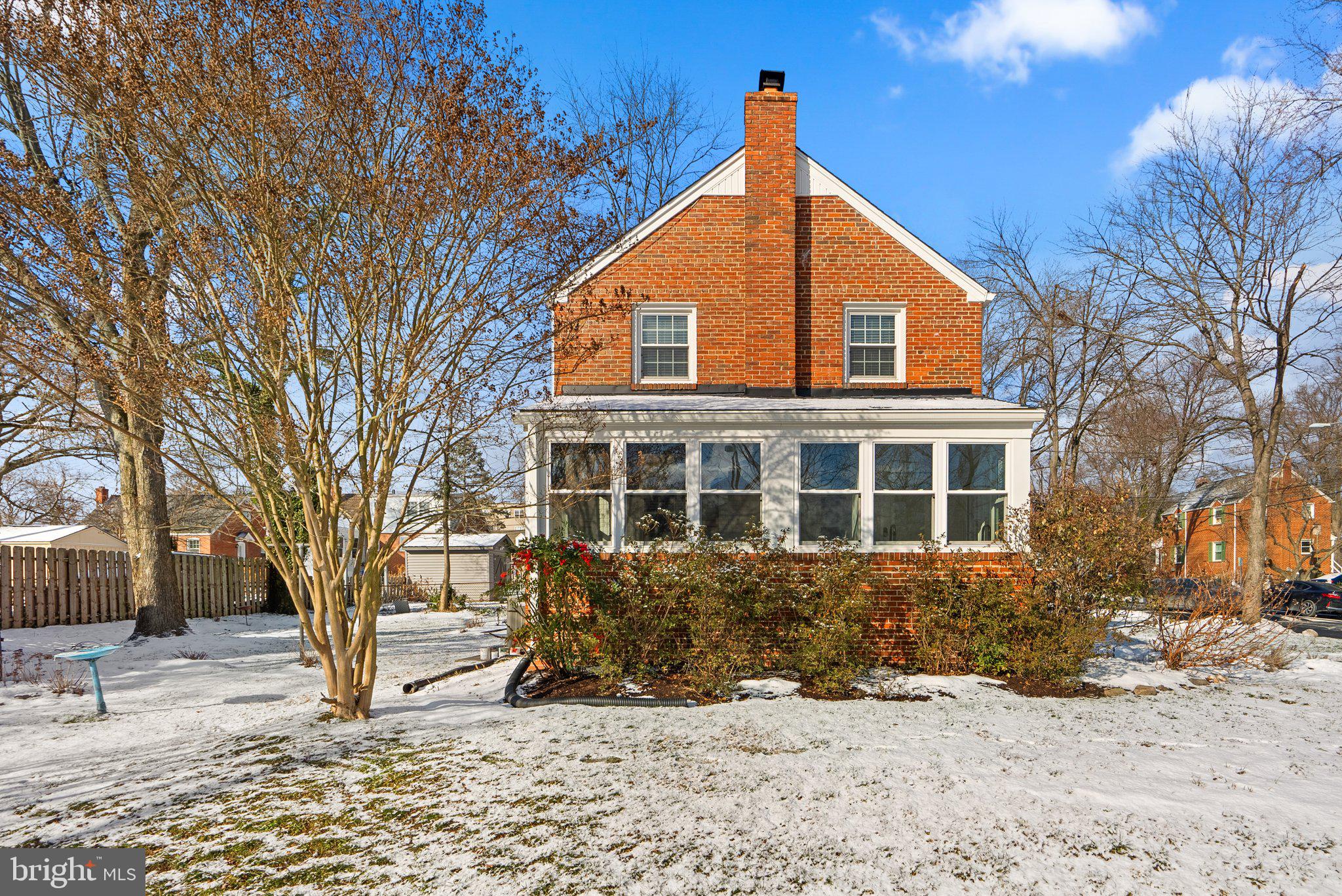 OAK SPRING - Residential