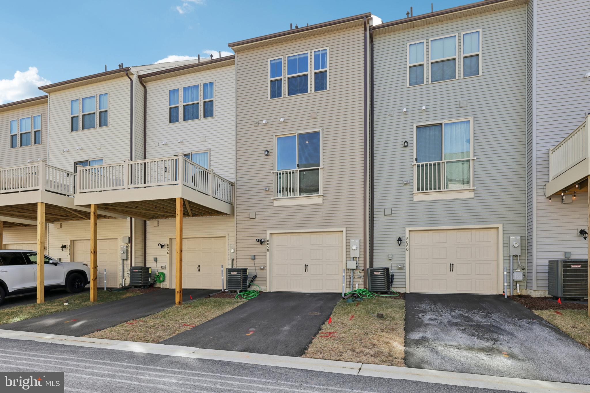 PARKSIDE - Residential