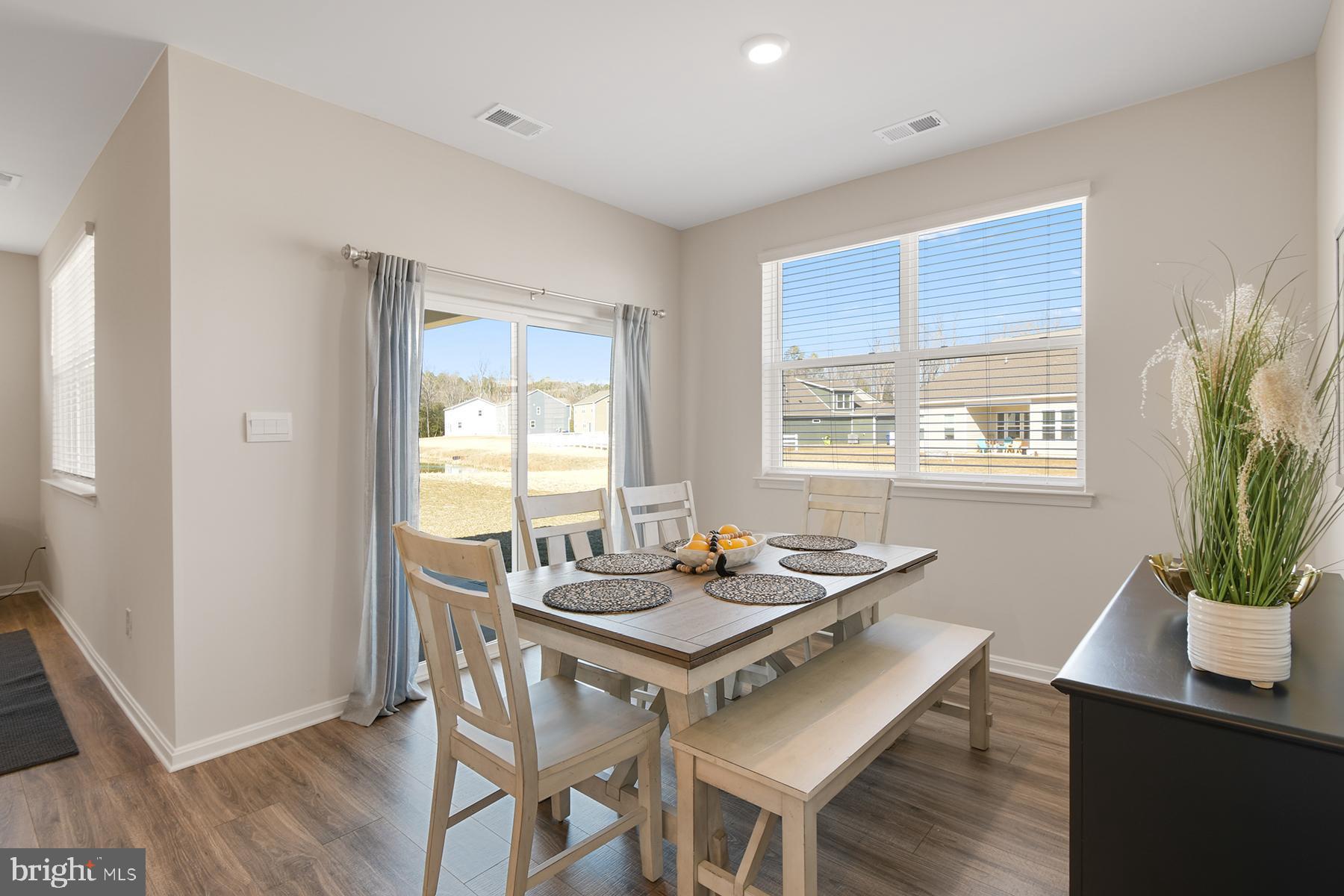 STONEWATER CREEK - Residential Lease