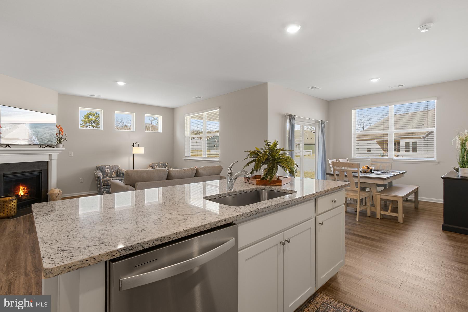 STONEWATER CREEK - Residential Lease