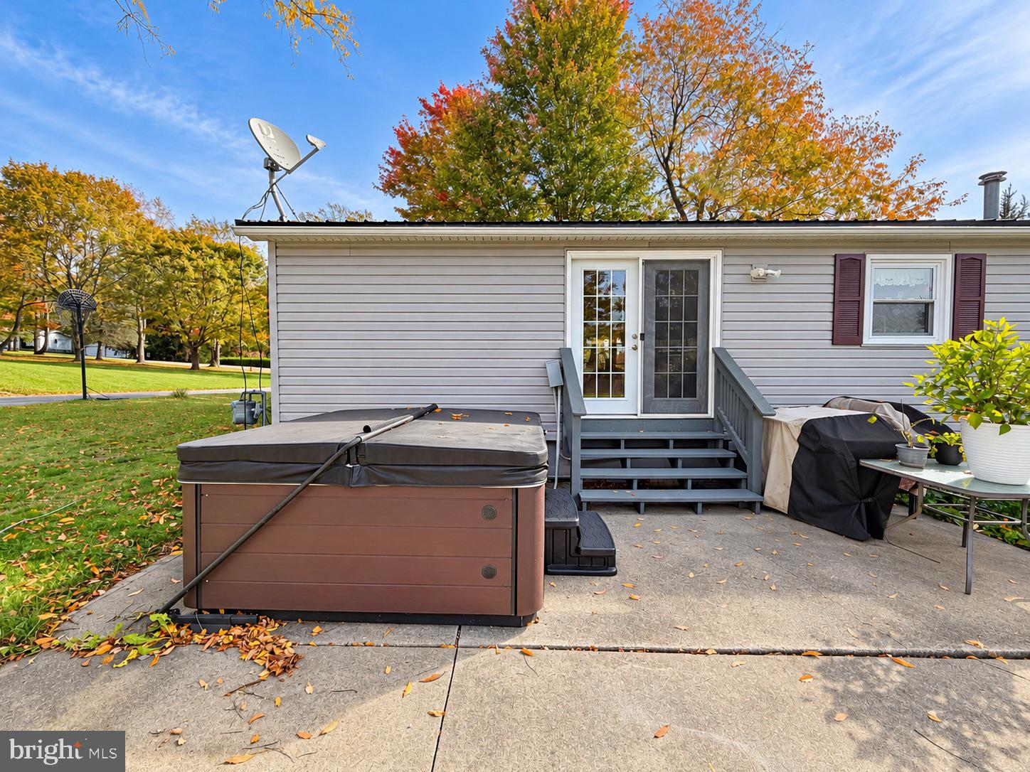 1 POPLAR STREET