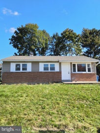 7 CHELSEA LANE HARRISBURG PA 17109