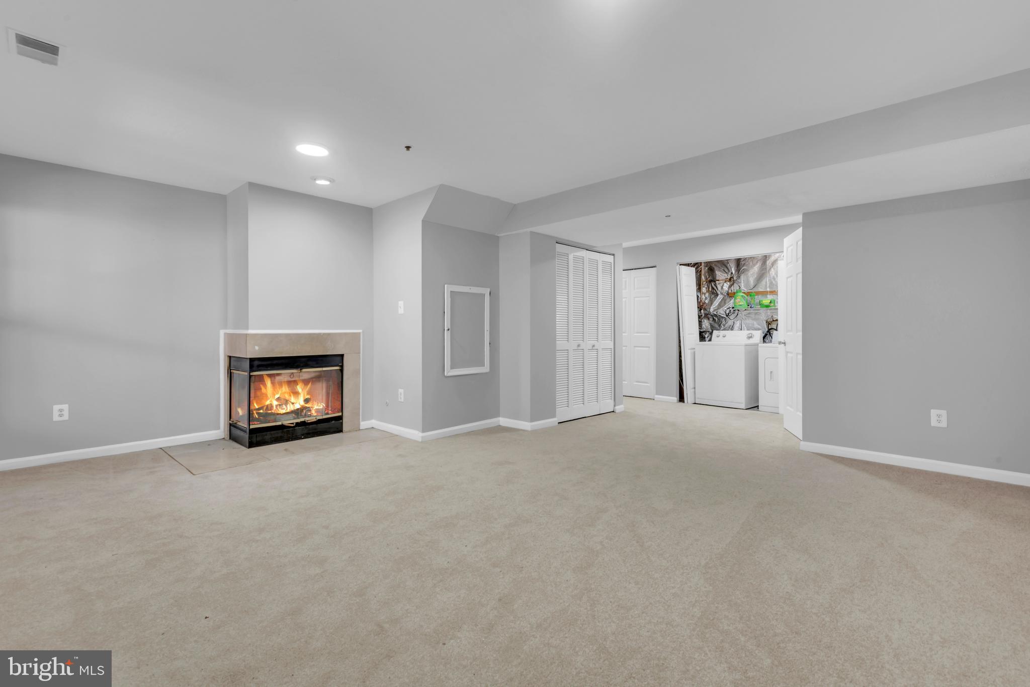 LAKEWOOD EST SUB - Residential