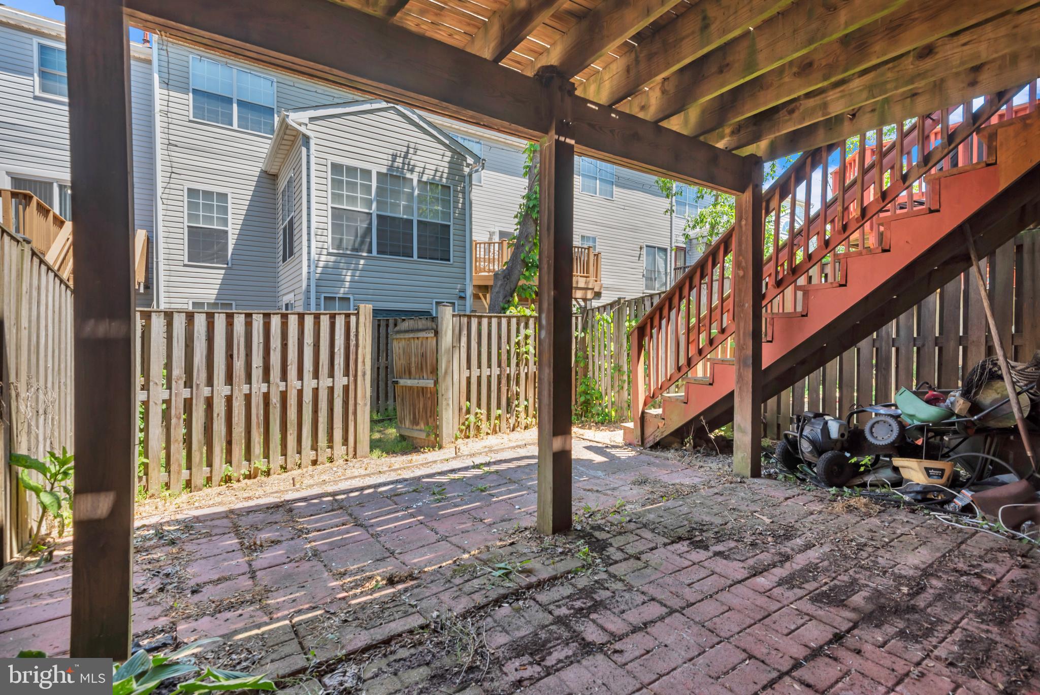LAKEWOOD EST SUB - Residential
