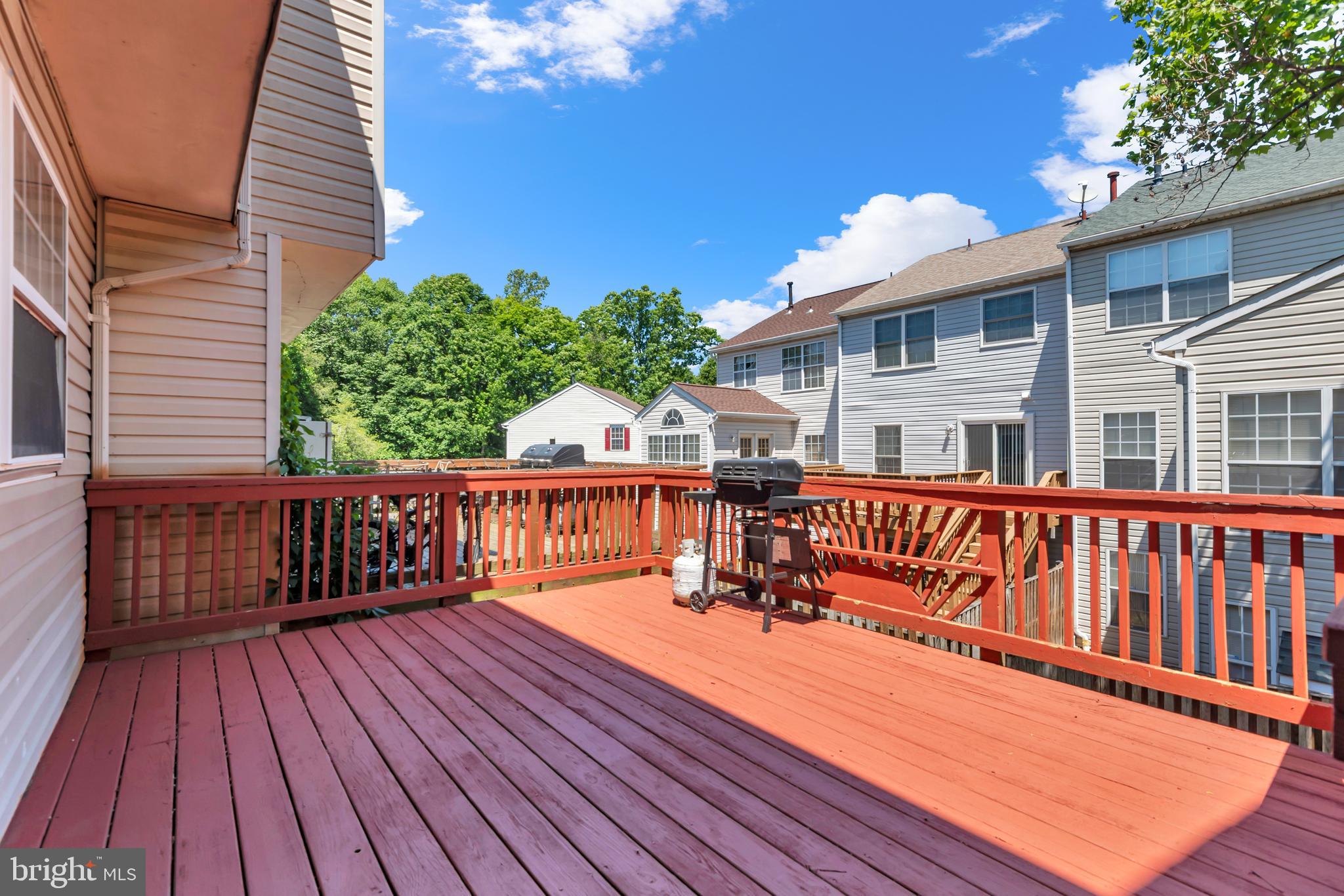 LAKEWOOD EST SUB - Residential