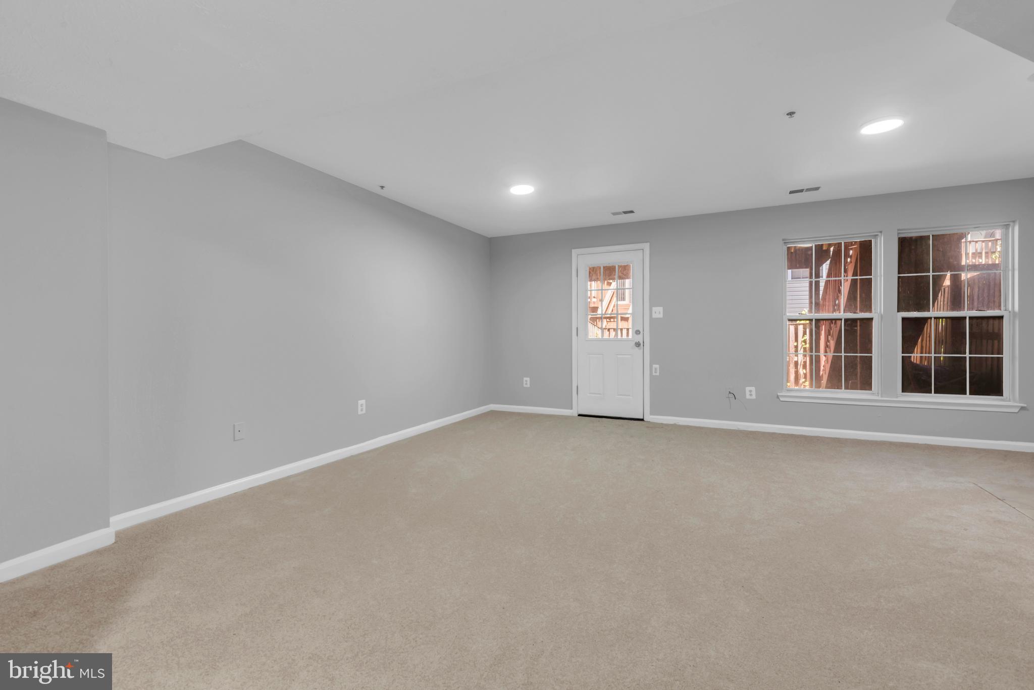 LAKEWOOD EST SUB - Residential