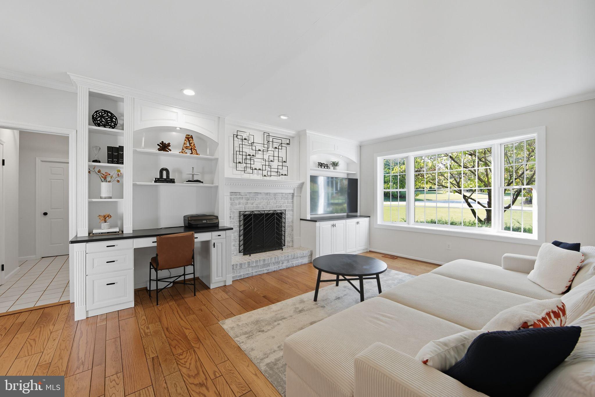 BOW TREE - Residential