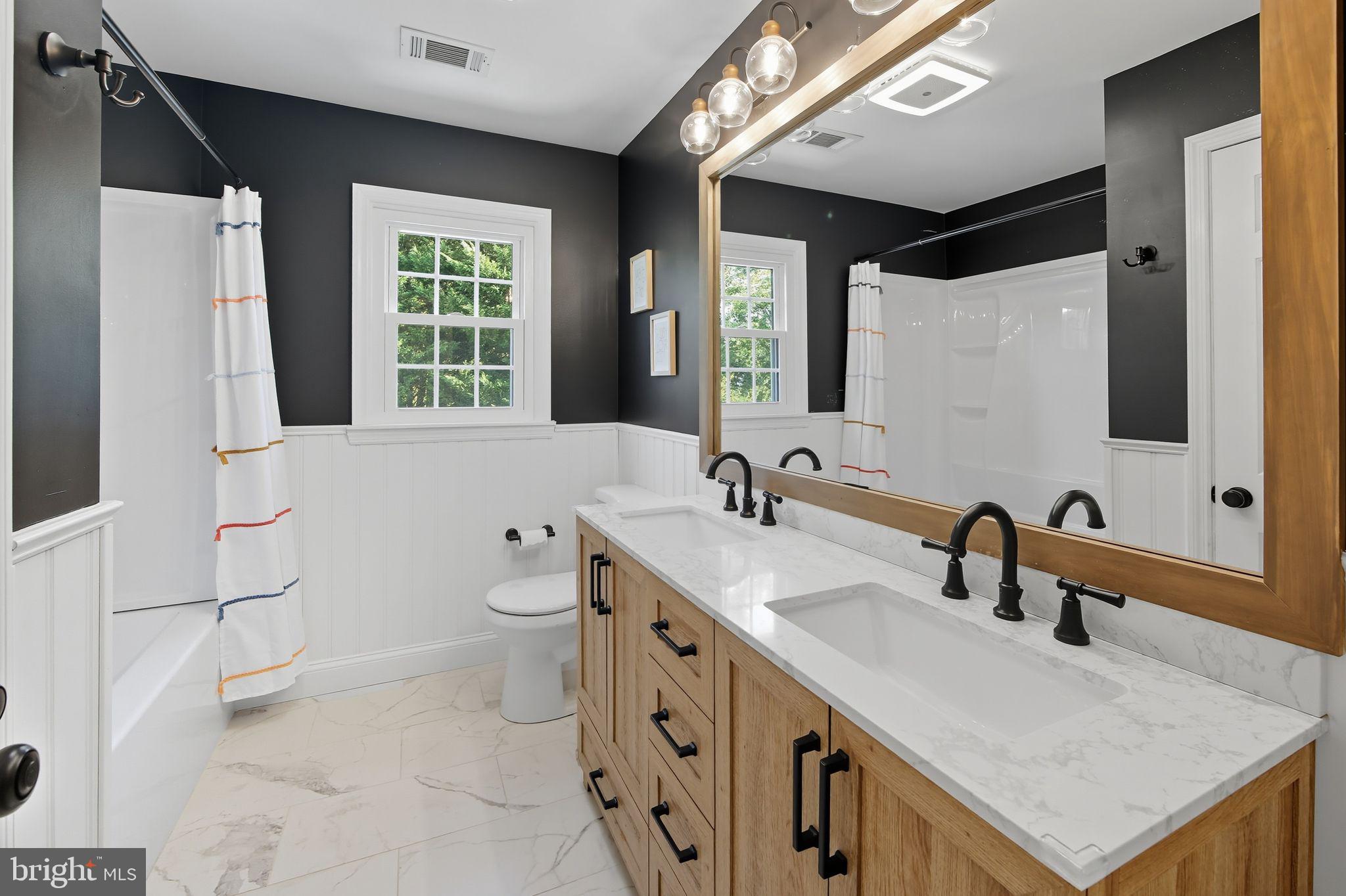 BOW TREE - Residential