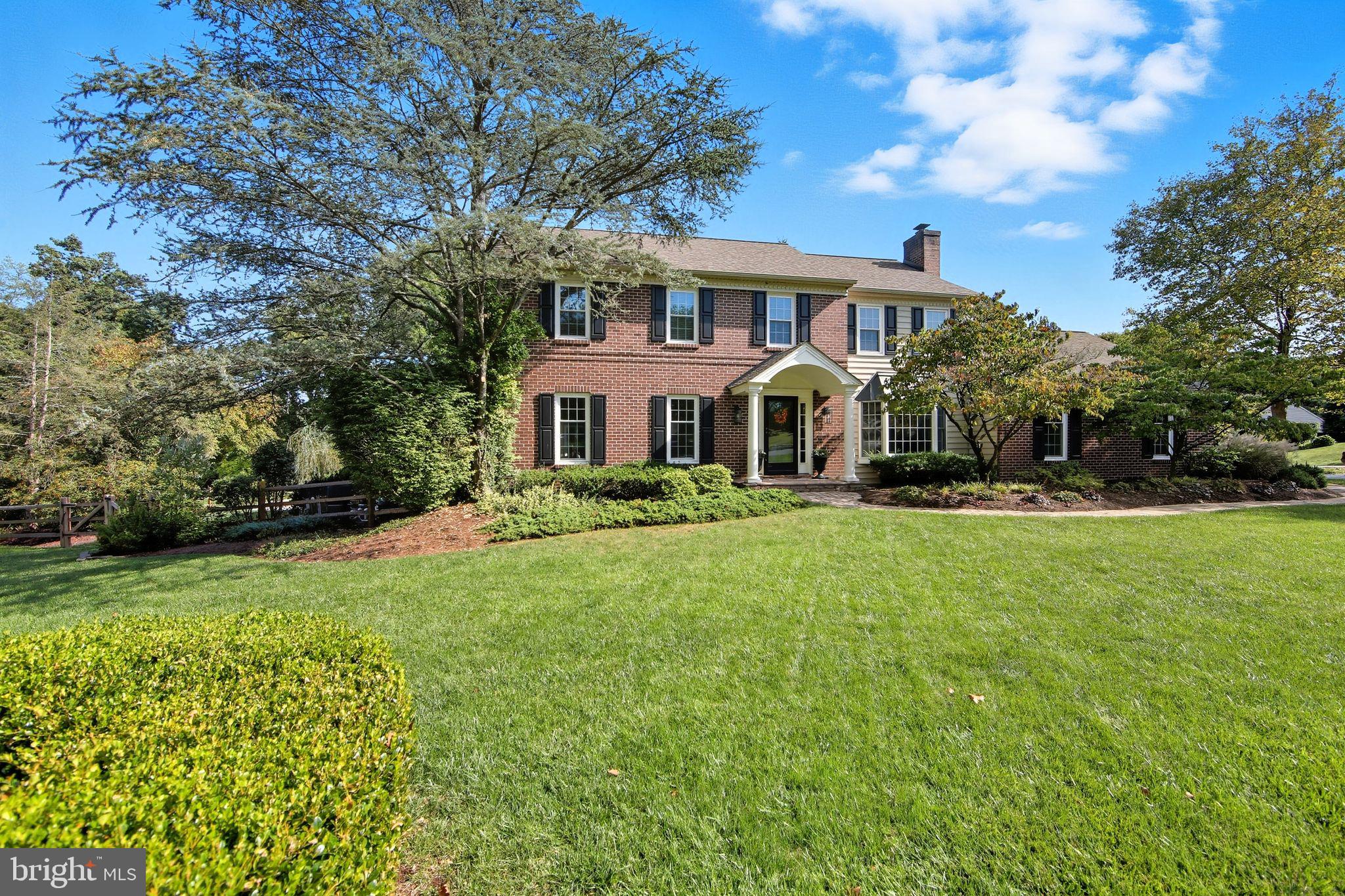 BOW TREE - Residential