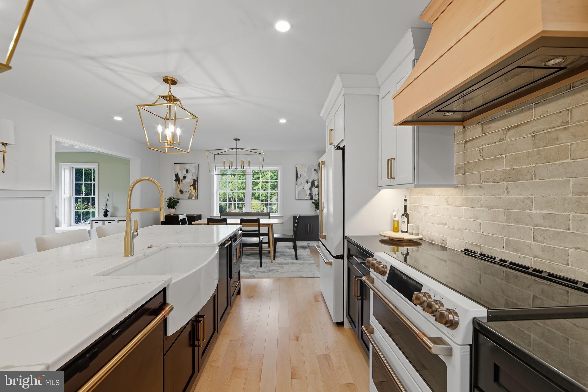 BOW TREE - Residential