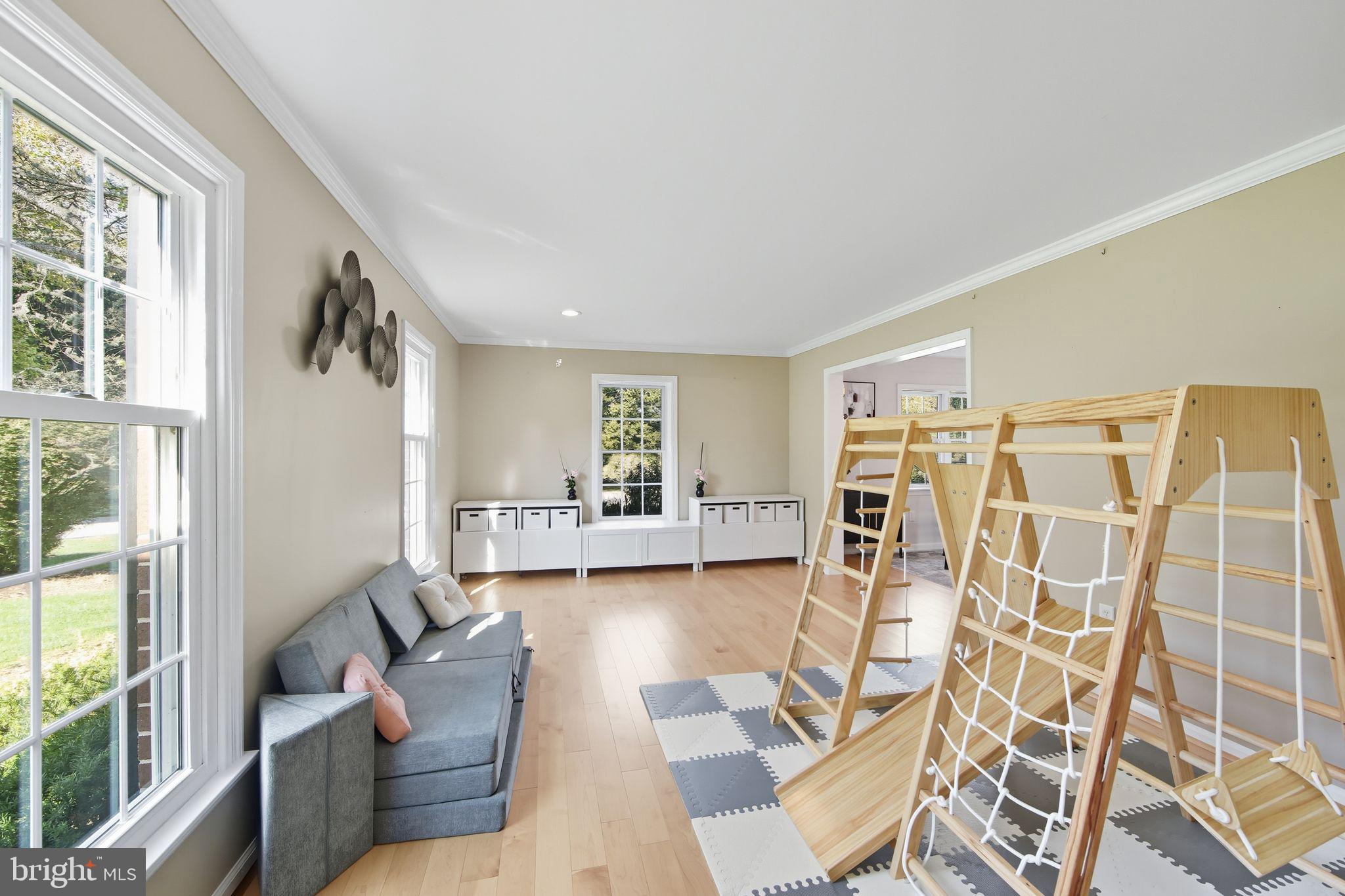 BOW TREE - Residential