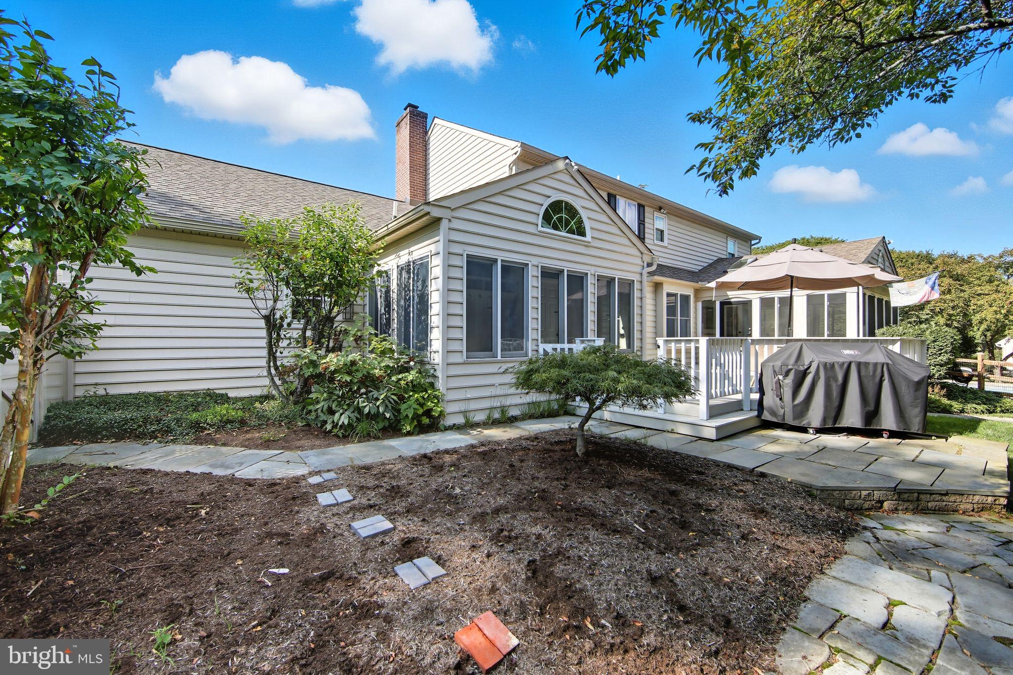 BOW TREE - Residential