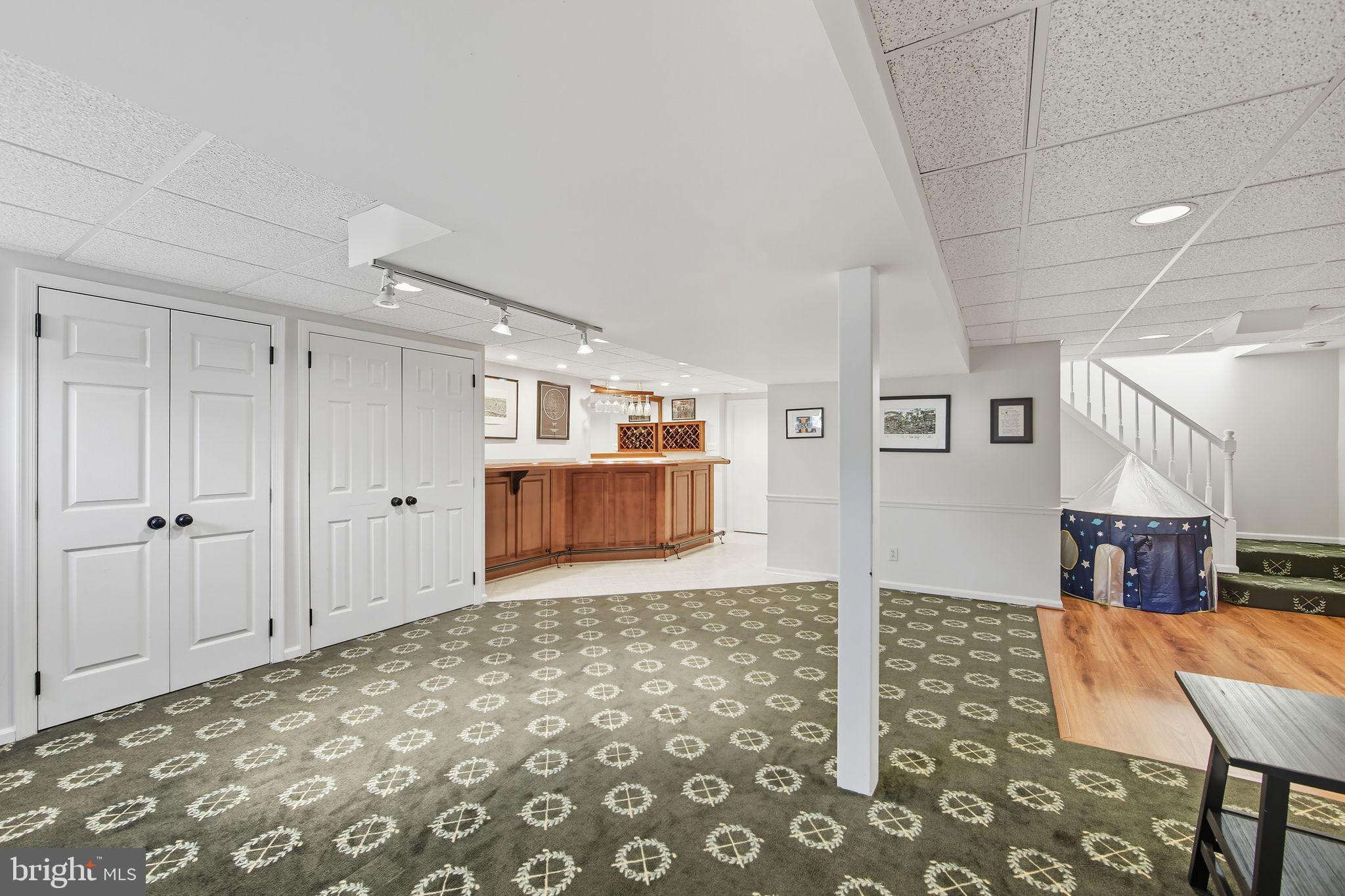 BOW TREE - Residential