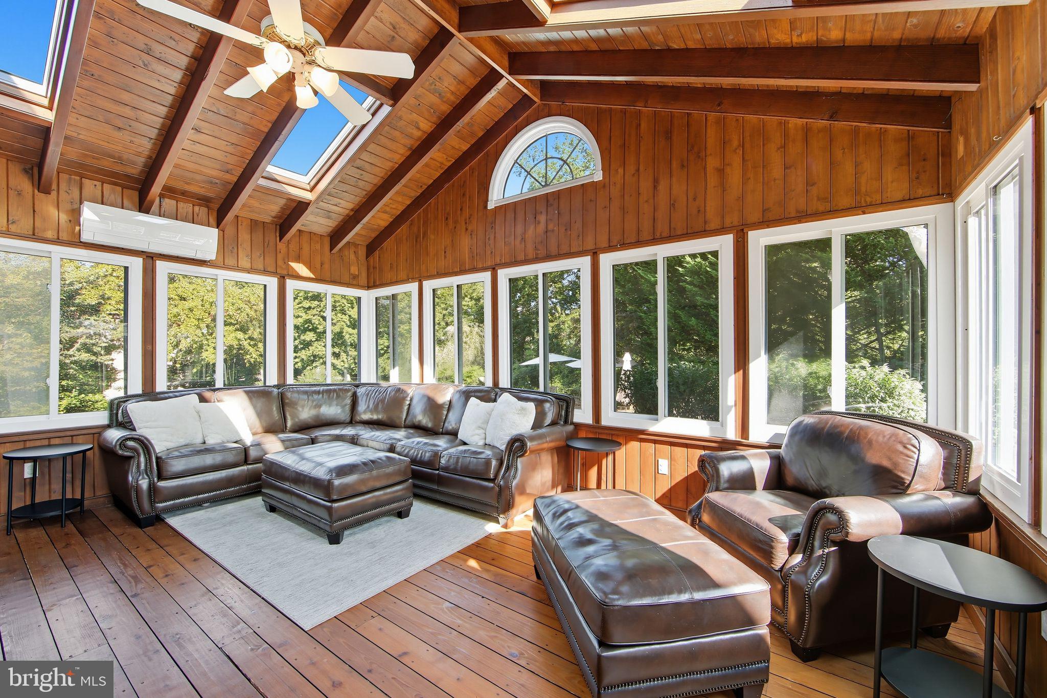 BOW TREE - Residential