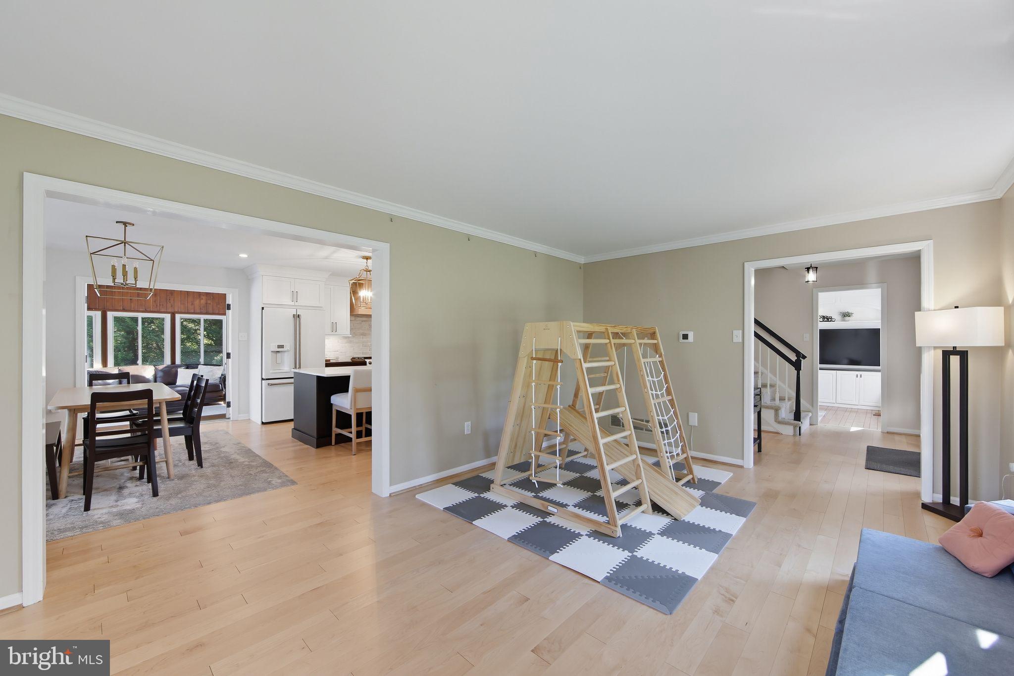 BOW TREE - Residential