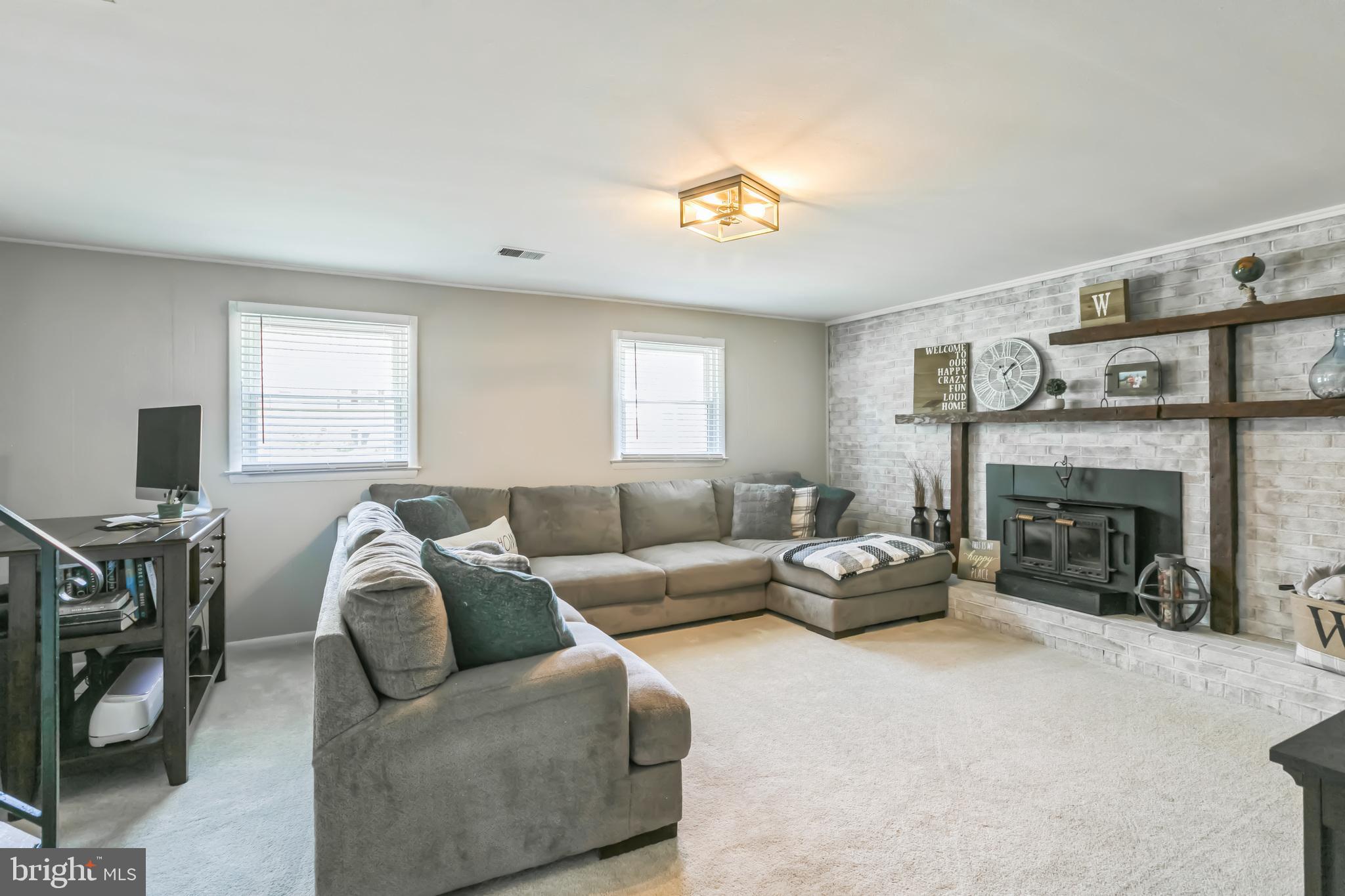 ROLLING VALLEY - Residential