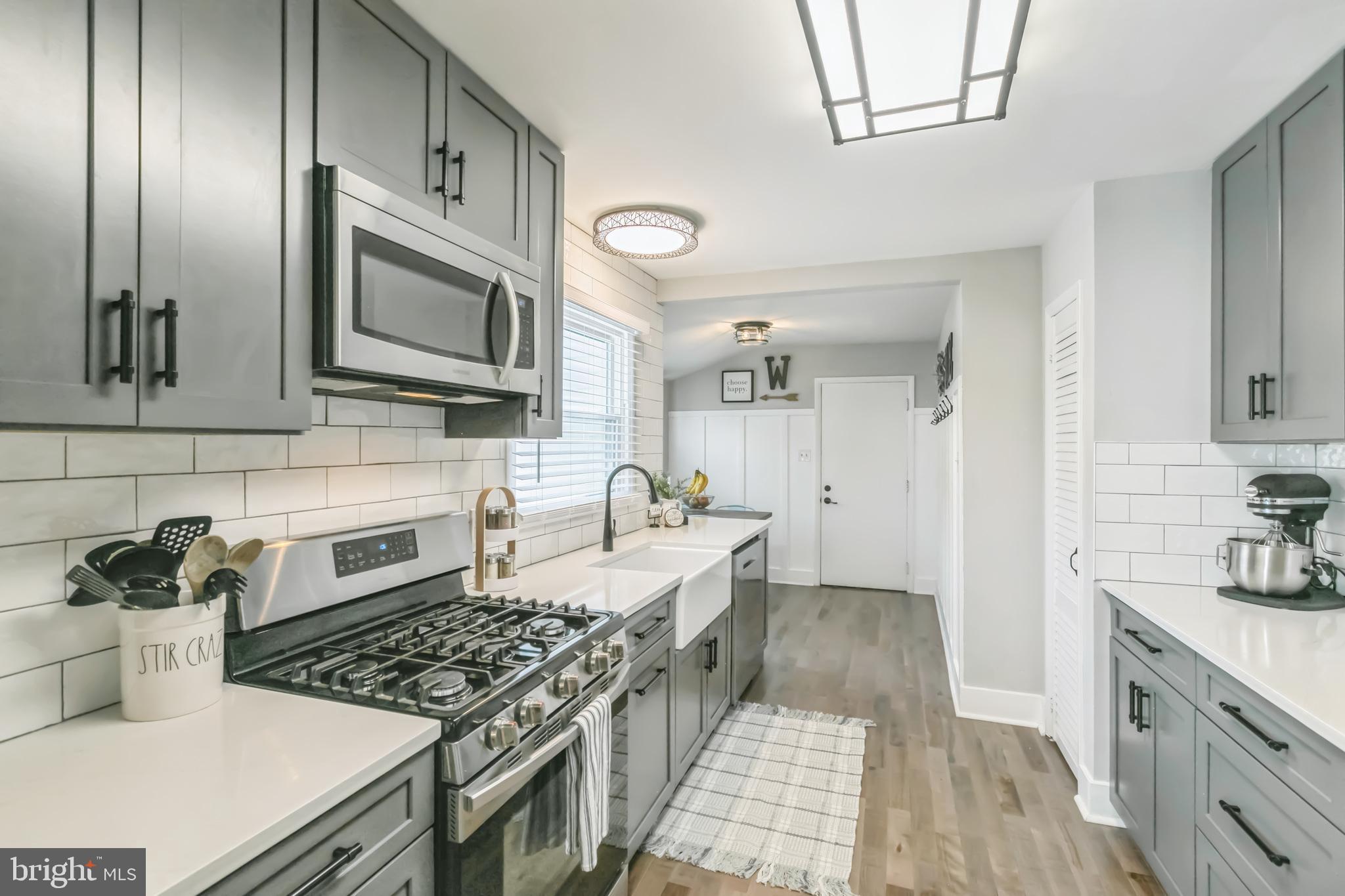 ROLLING VALLEY - Residential