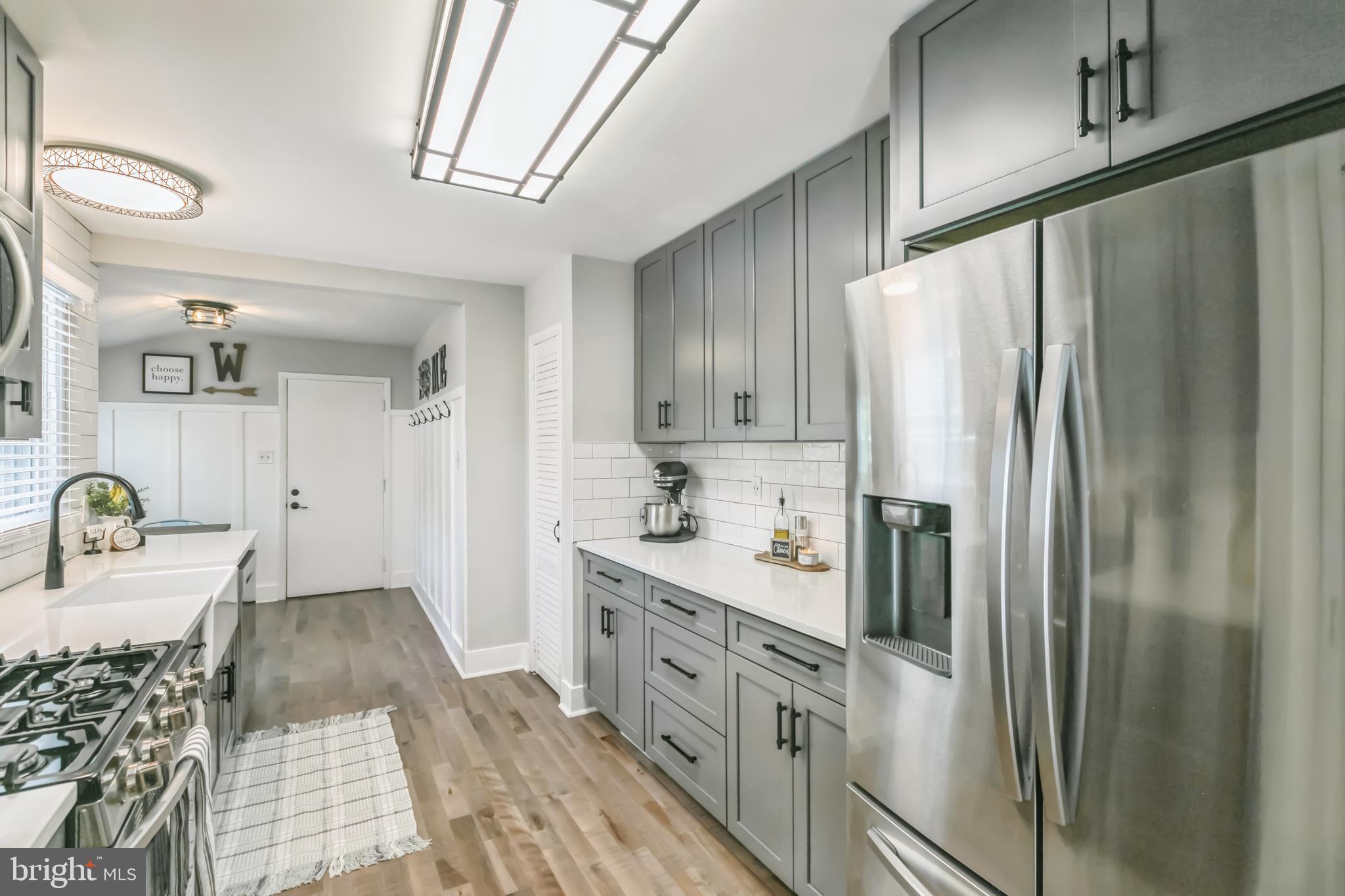 ROLLING VALLEY - Residential