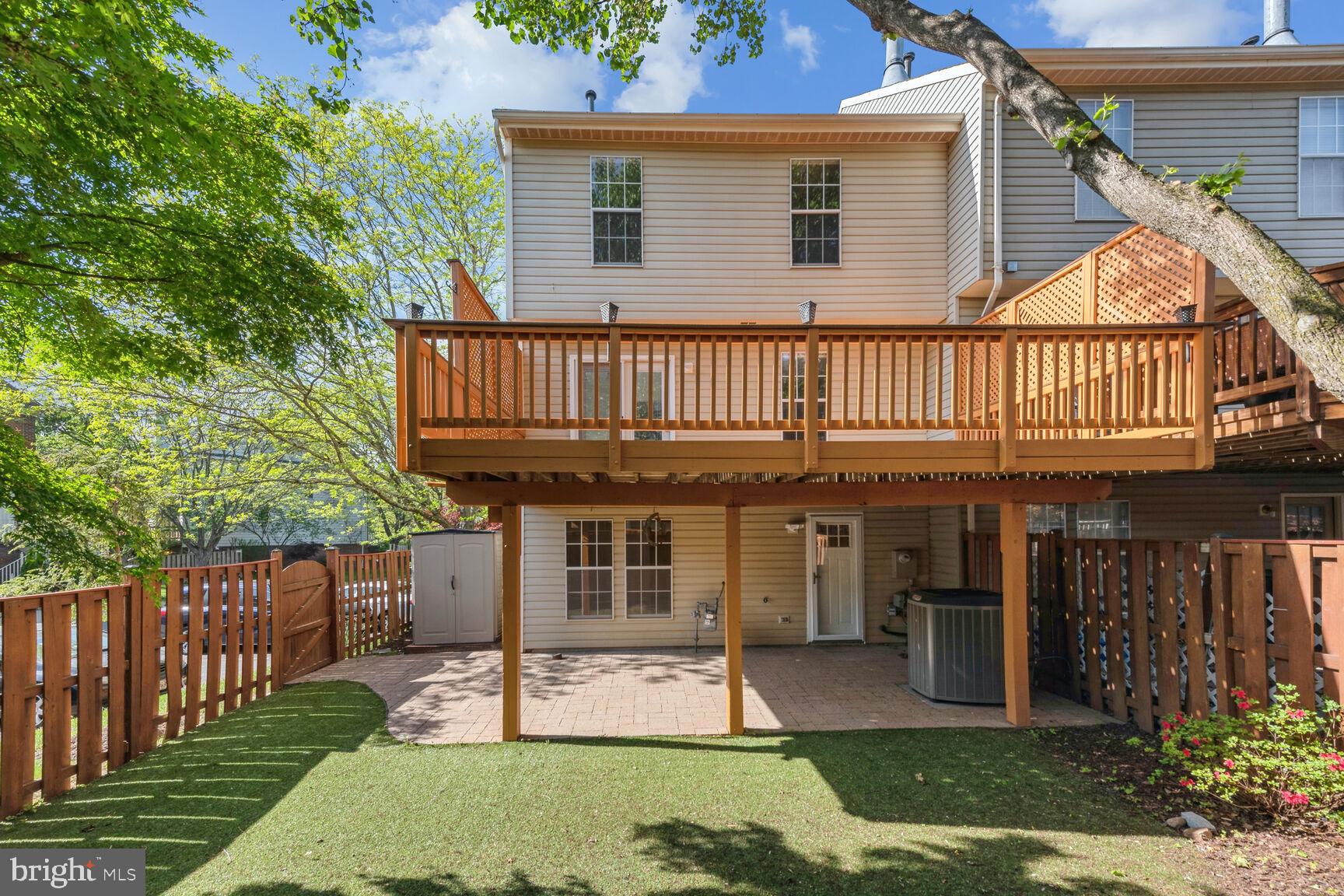 POTOMAC LAKES - Residential