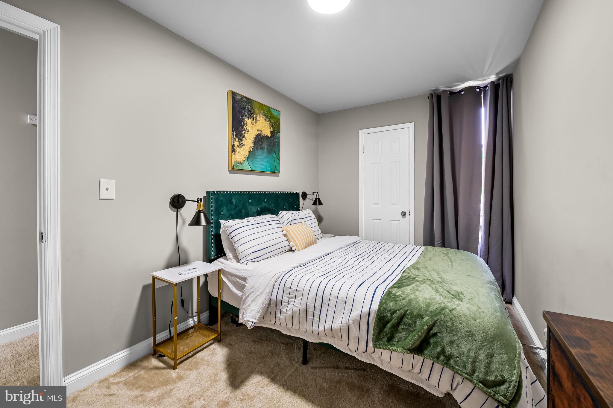 MADISON EASTEND - Residential