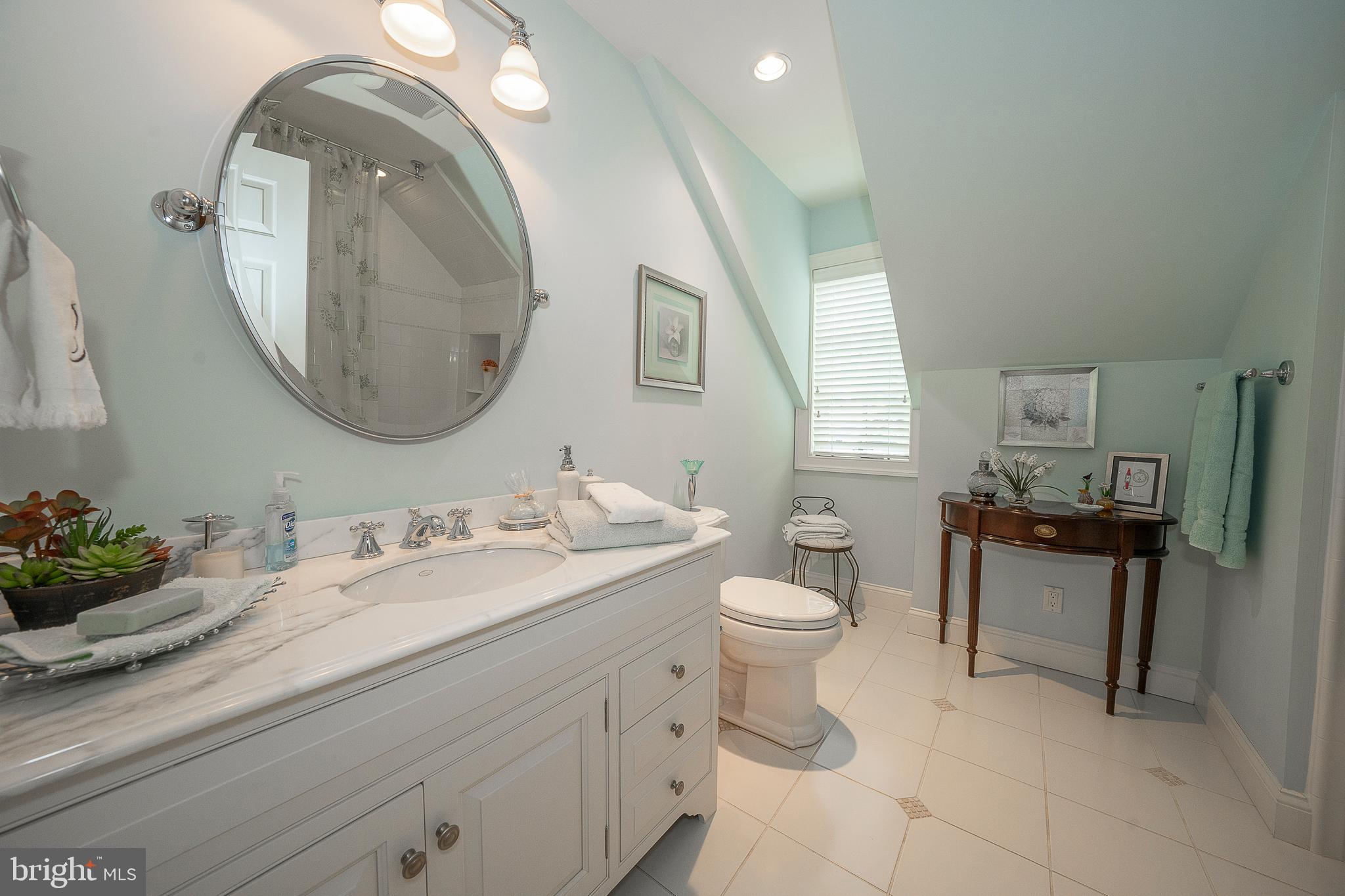 RAVENSCLIFF - Residential