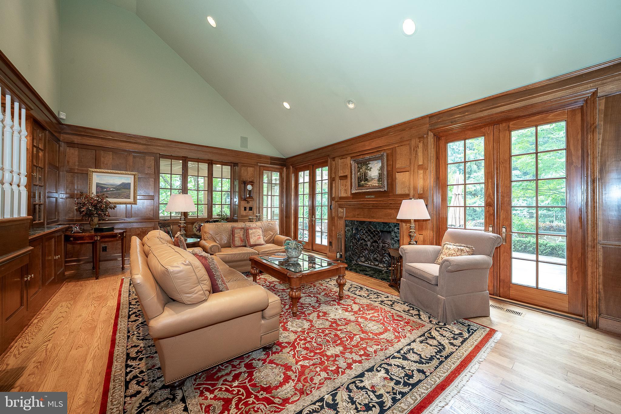 RAVENSCLIFF - Residential