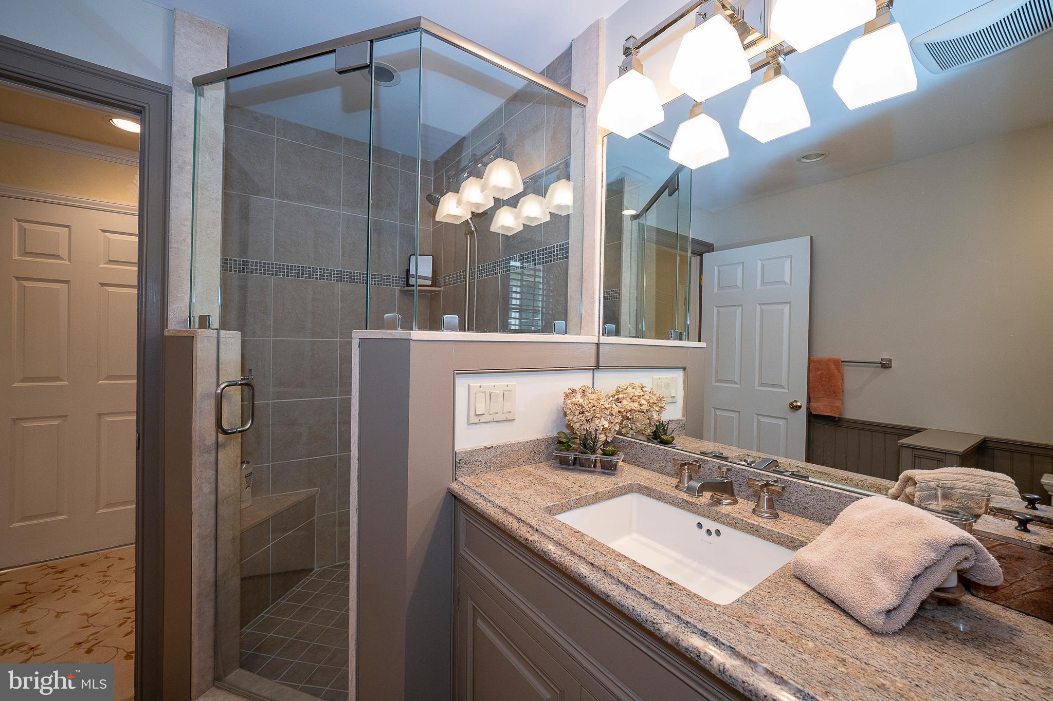 RAVENSCLIFF - Residential