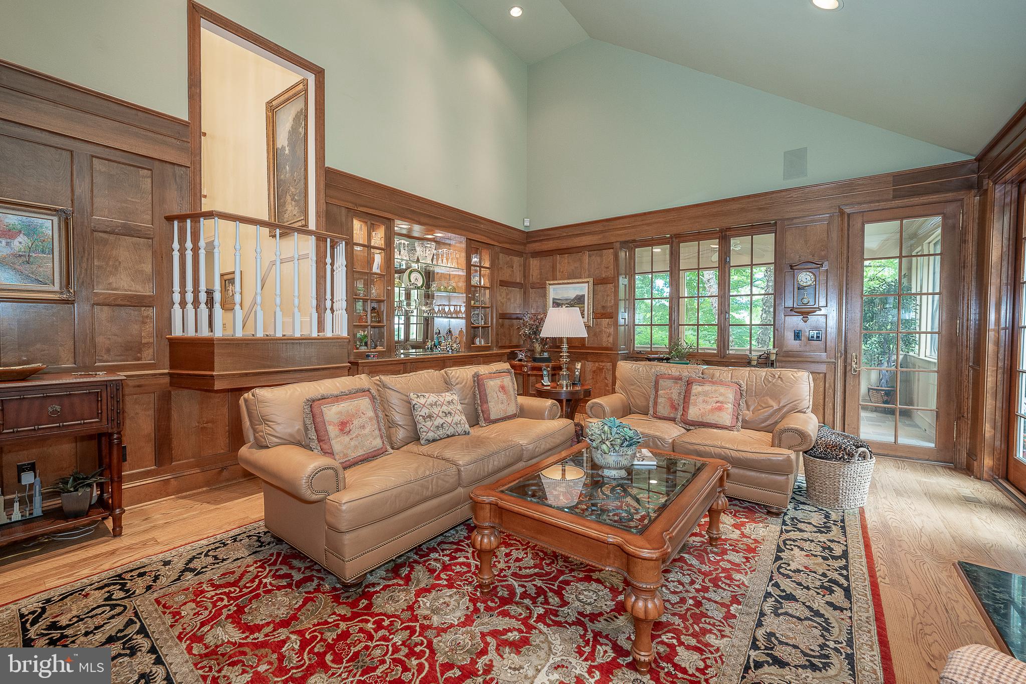 RAVENSCLIFF - Residential