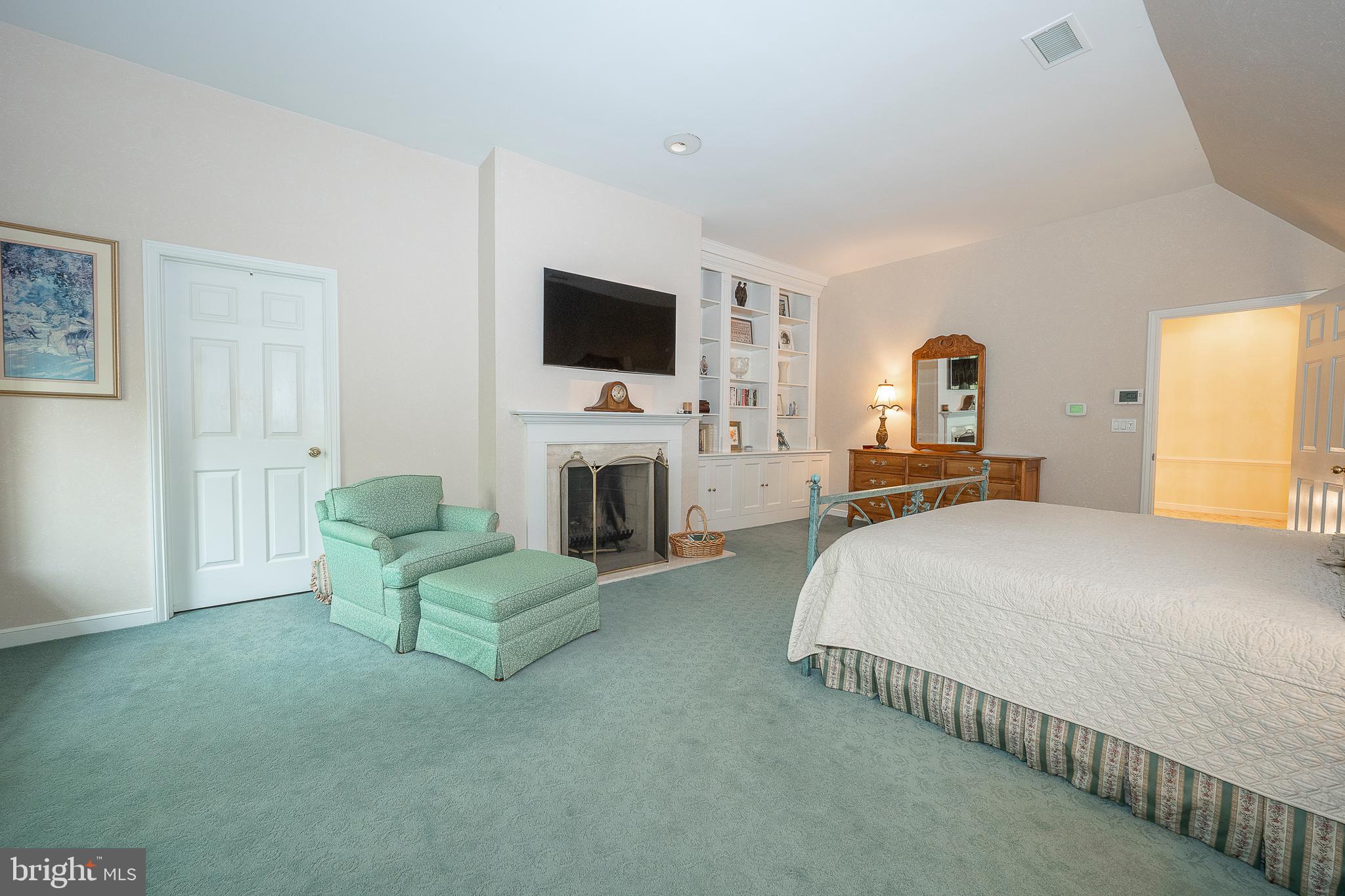 RAVENSCLIFF - Residential