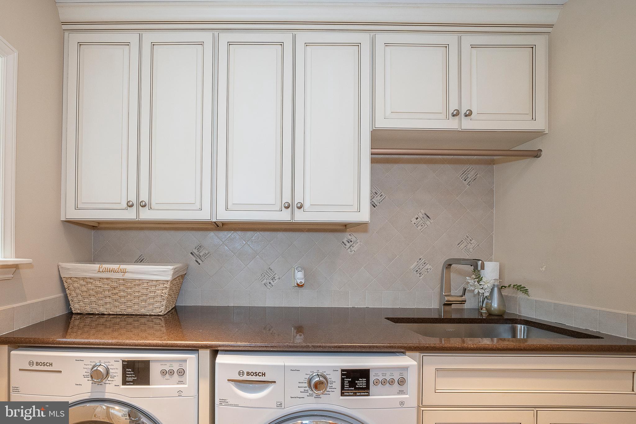 RAVENSCLIFF - Residential