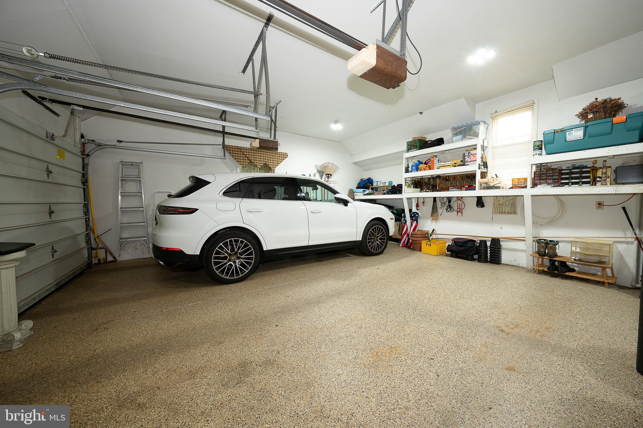 RAVENSCLIFF - Residential