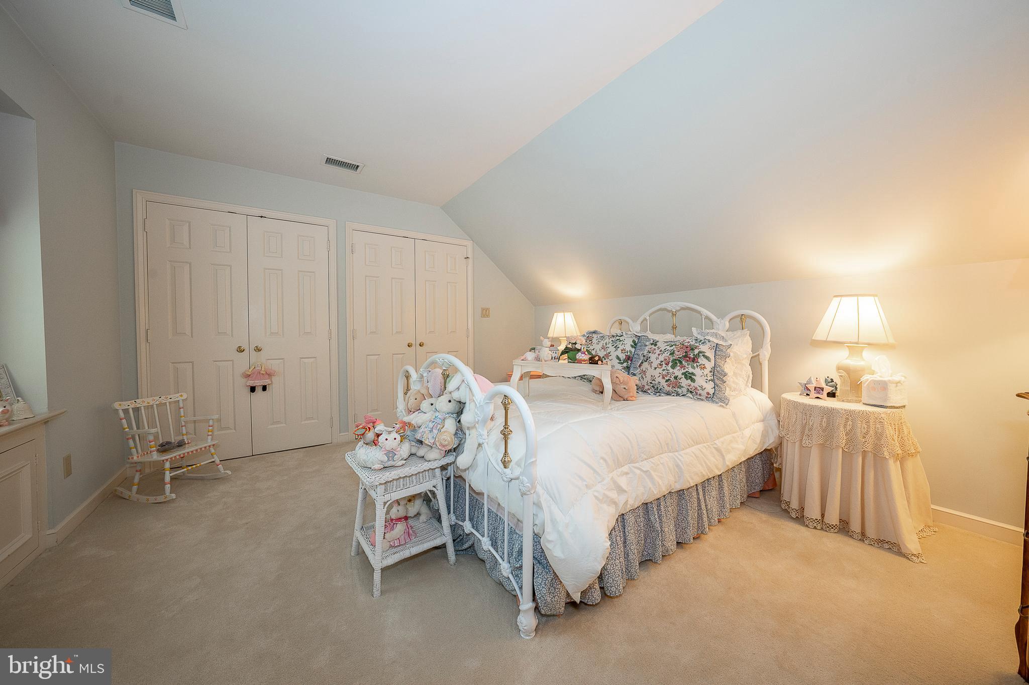 RAVENSCLIFF - Residential