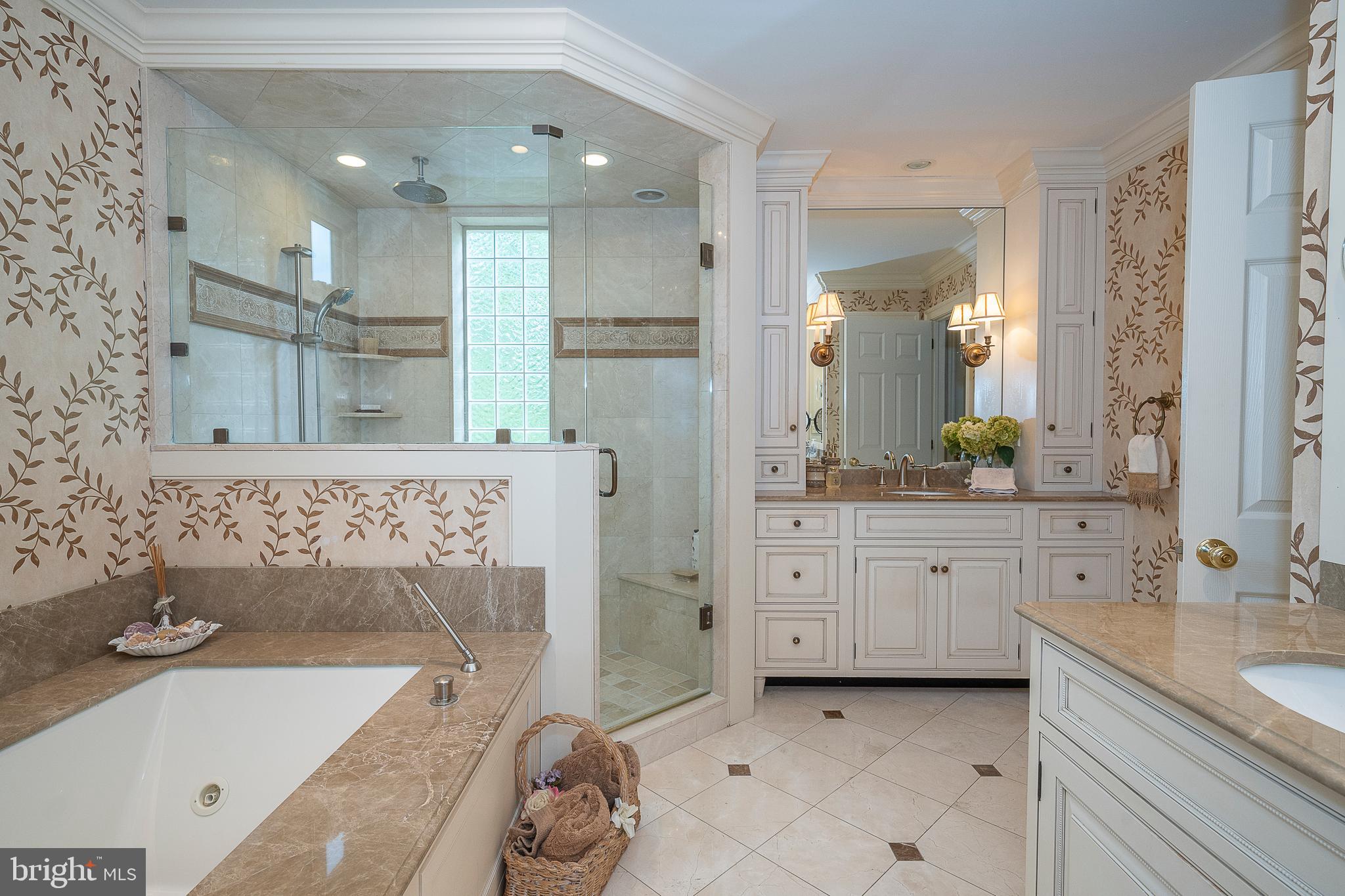 RAVENSCLIFF - Residential