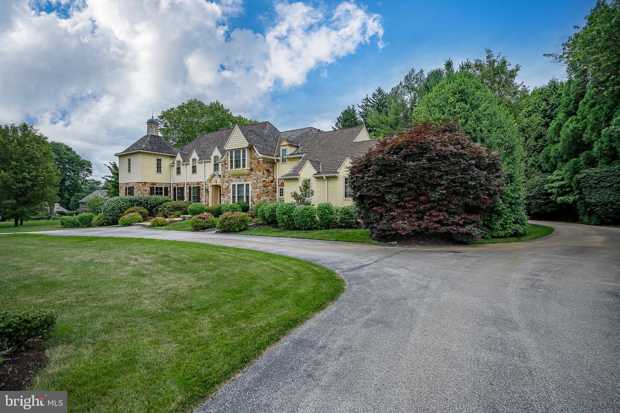 RAVENSCLIFF - Residential