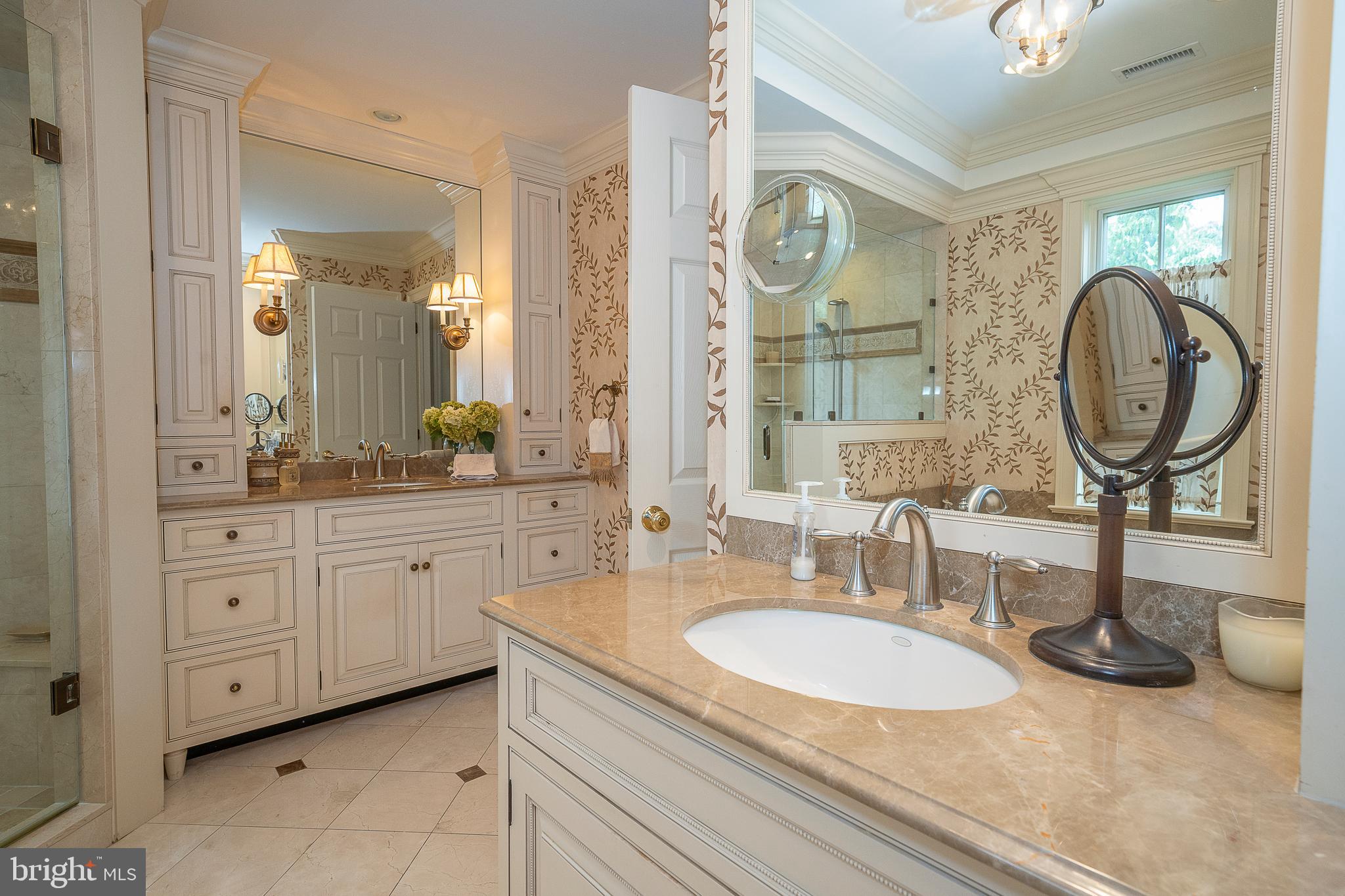 RAVENSCLIFF - Residential