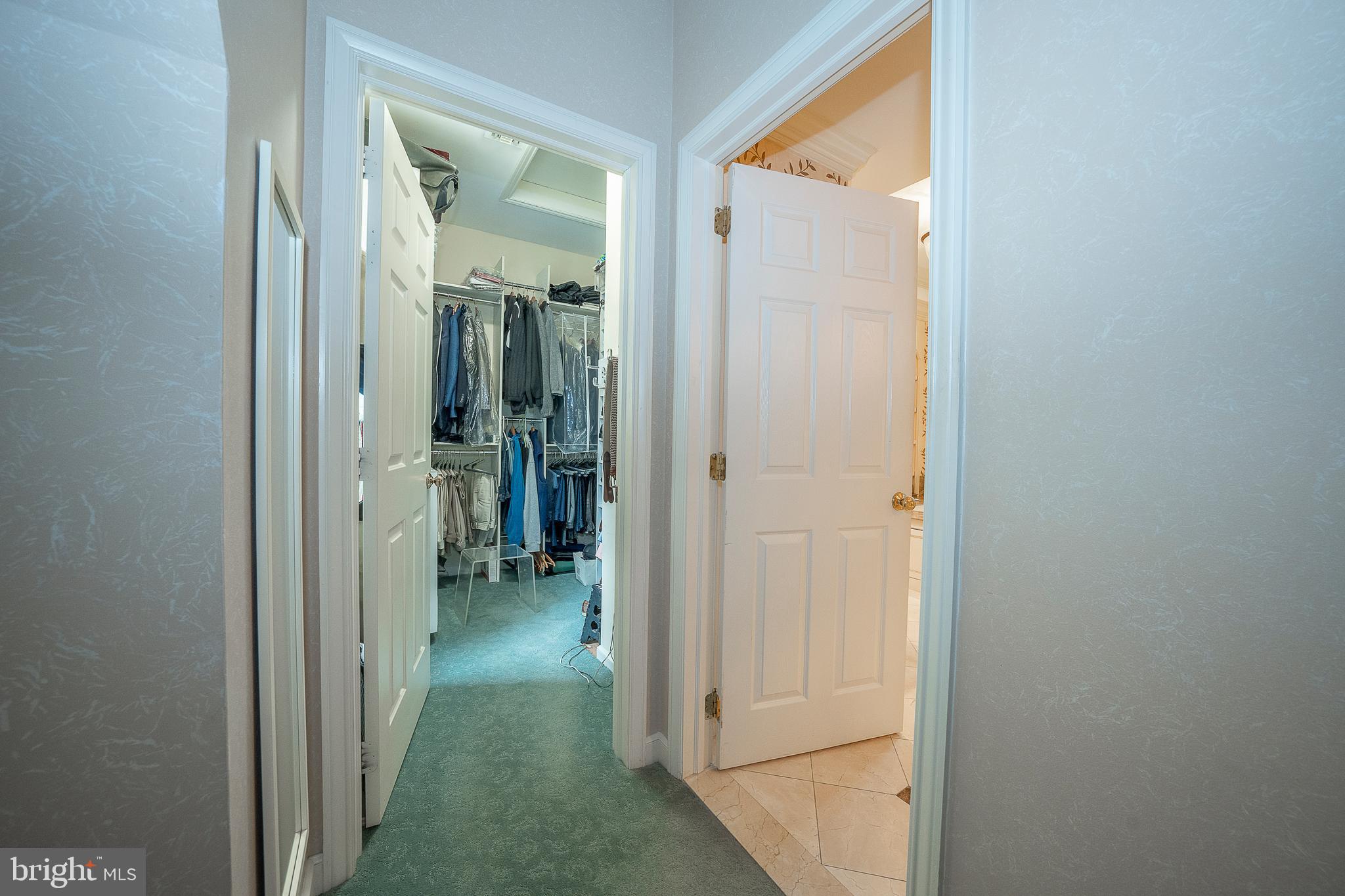 RAVENSCLIFF - Residential