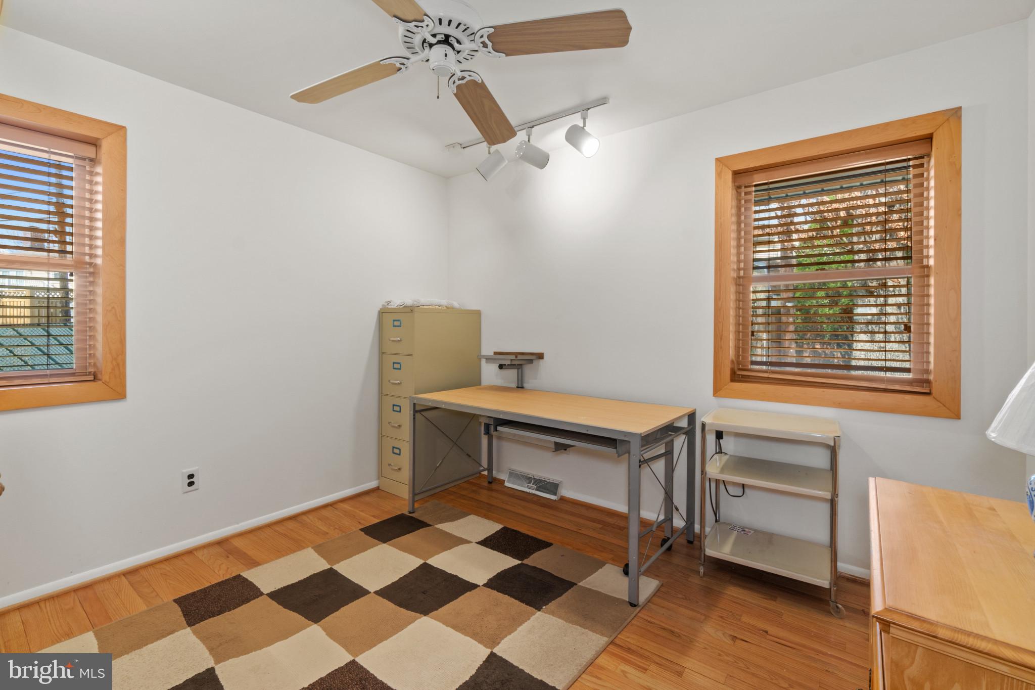 LINTHICUM - Residential