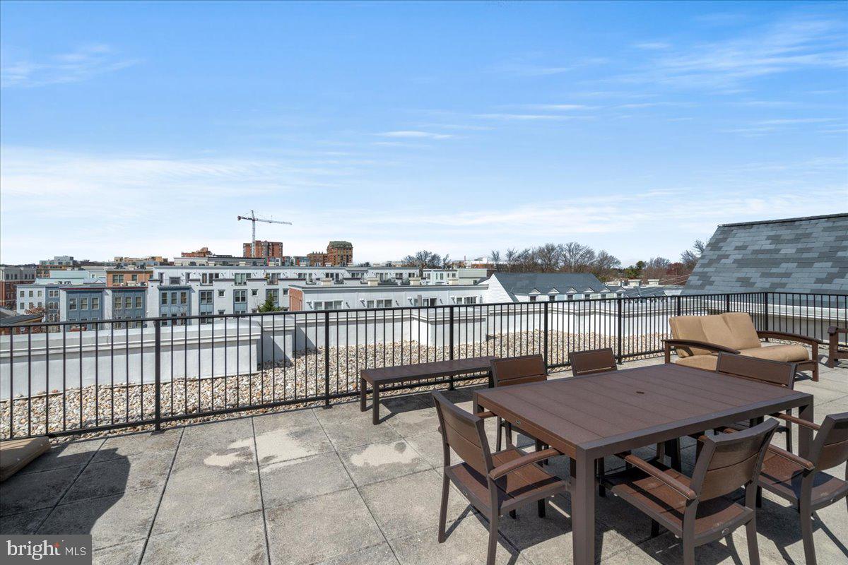 900 NORTH WASHINGTON STREET CONDOMINIUMS - Residential