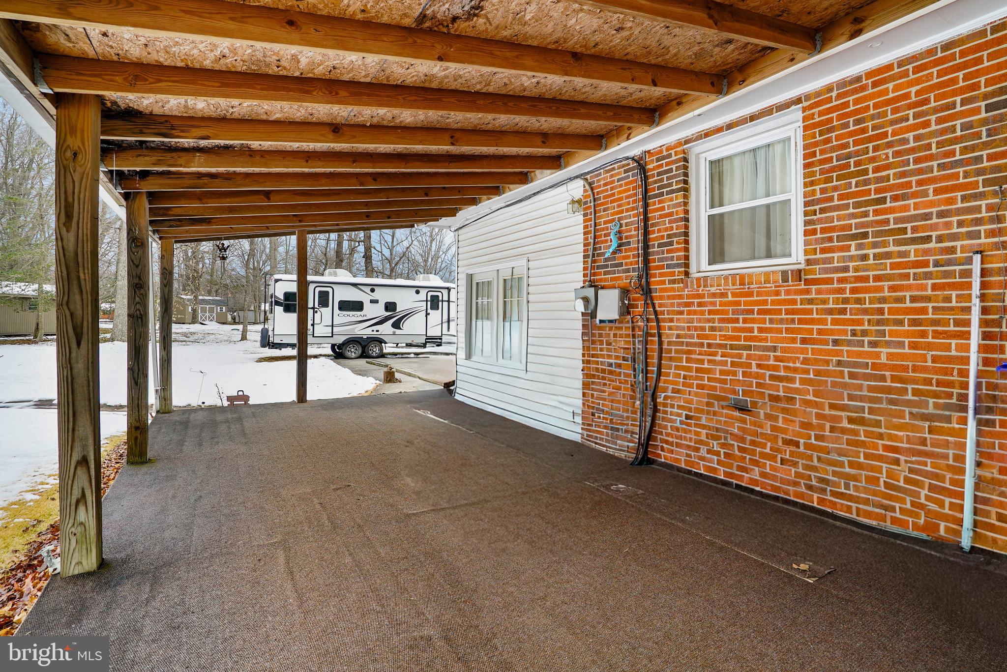 WARRLINDA VILLAGE - Residential