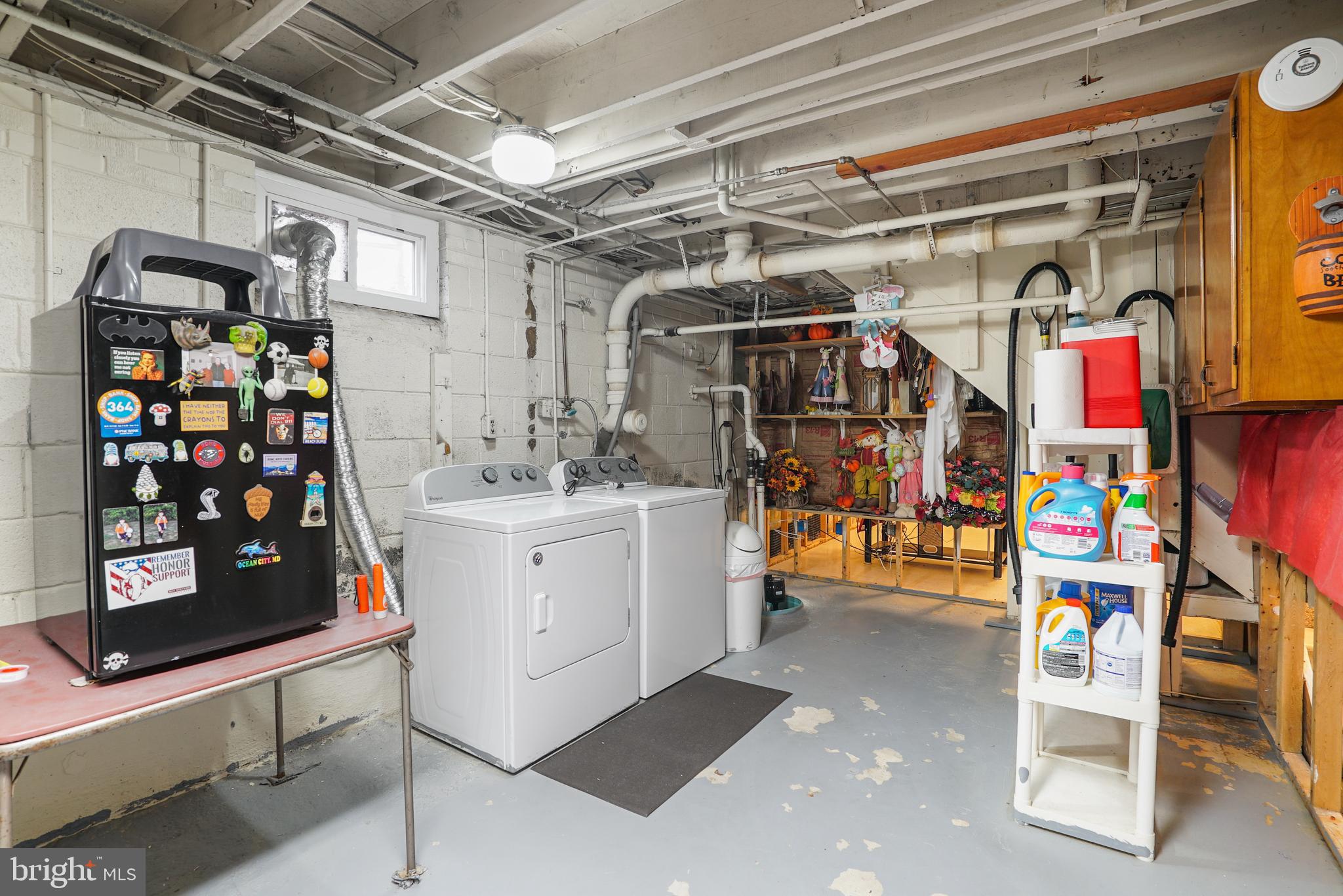 WARRLINDA VILLAGE - Residential