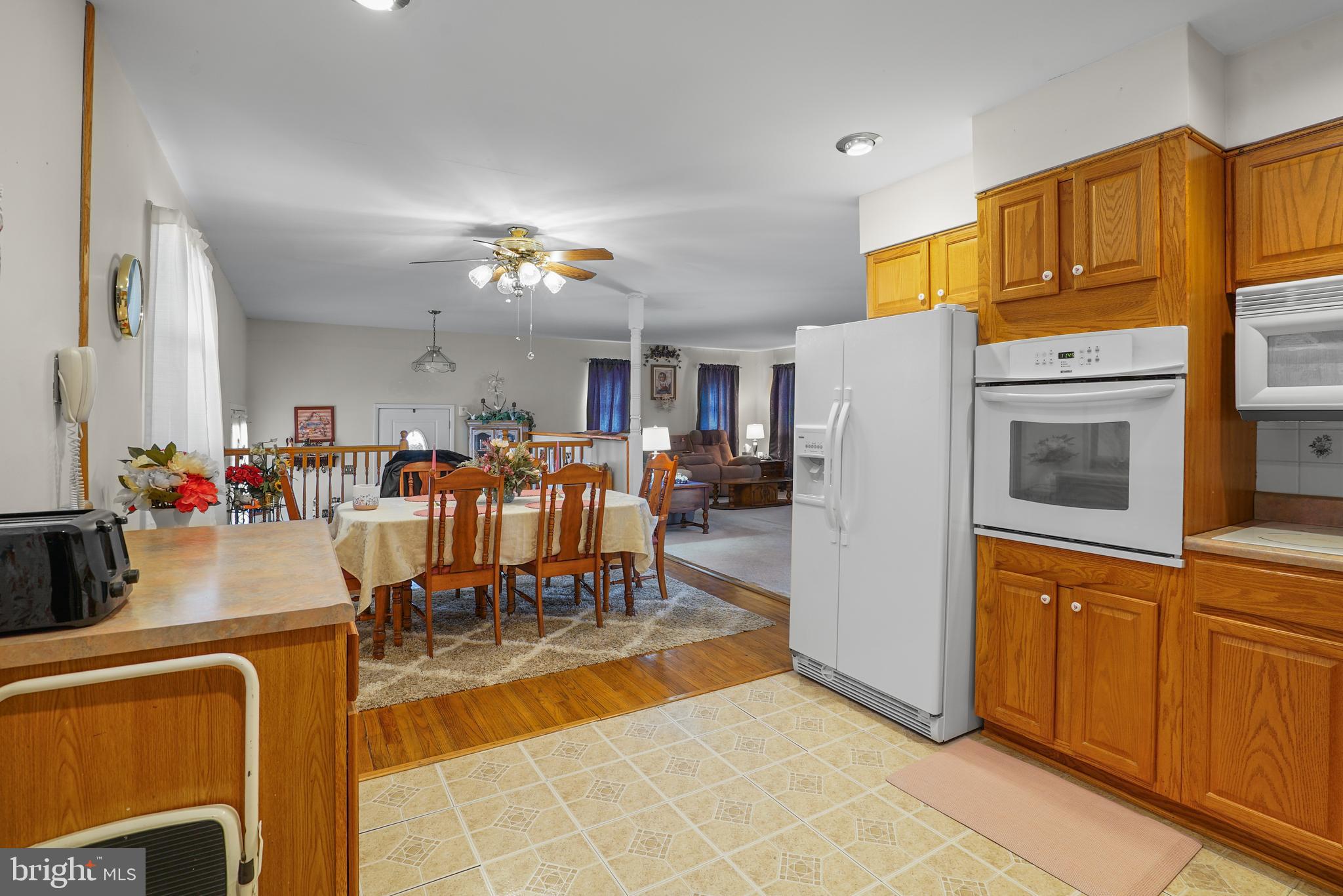 WARRLINDA VILLAGE - Residential