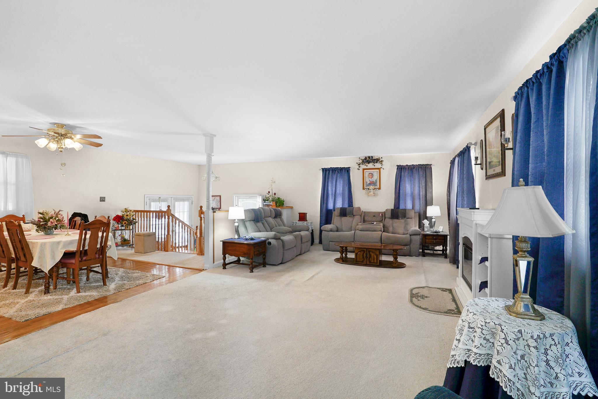 WARRLINDA VILLAGE - Residential