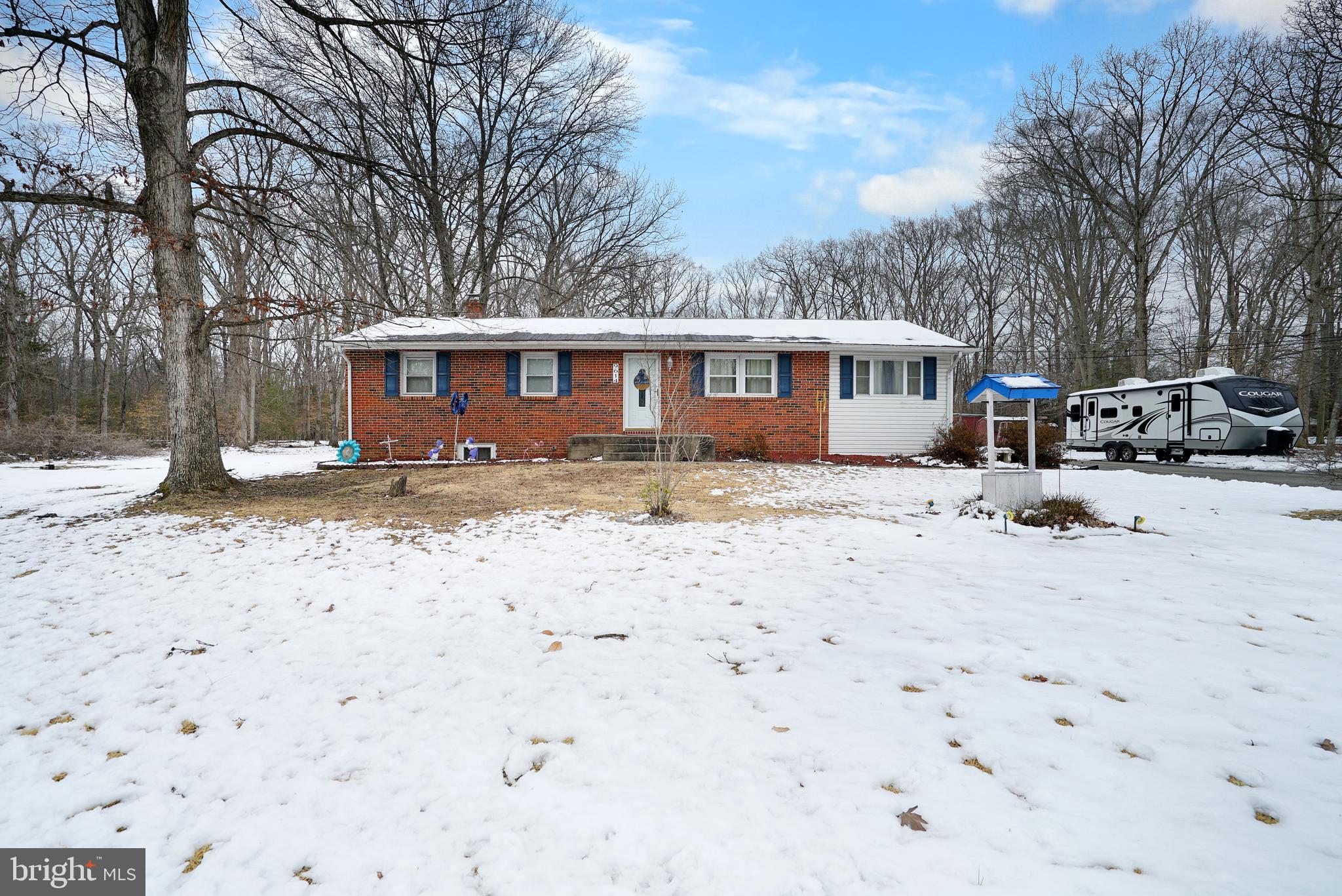 WARRLINDA VILLAGE - Residential