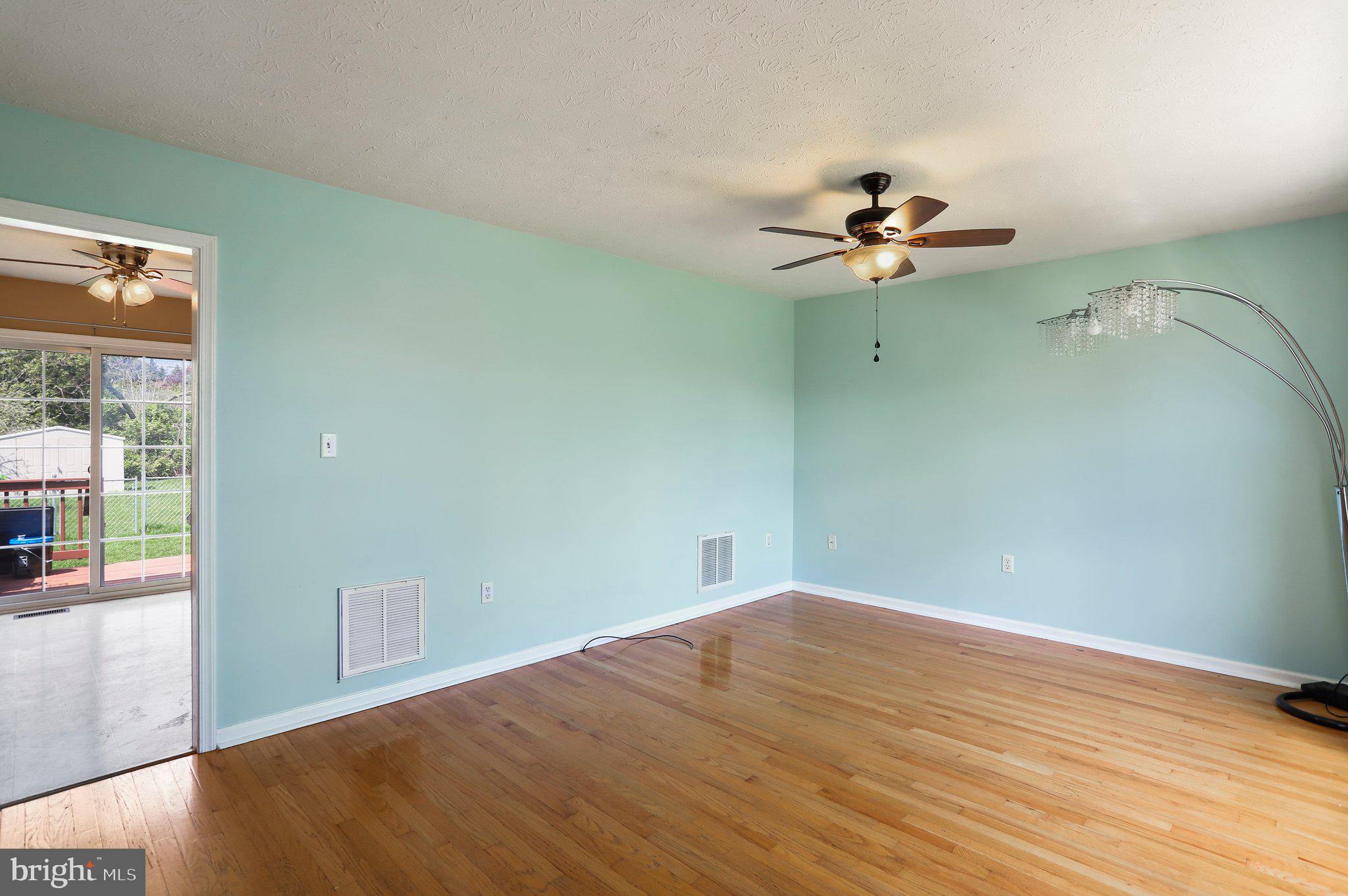 ELIZABETH STATION - Residential