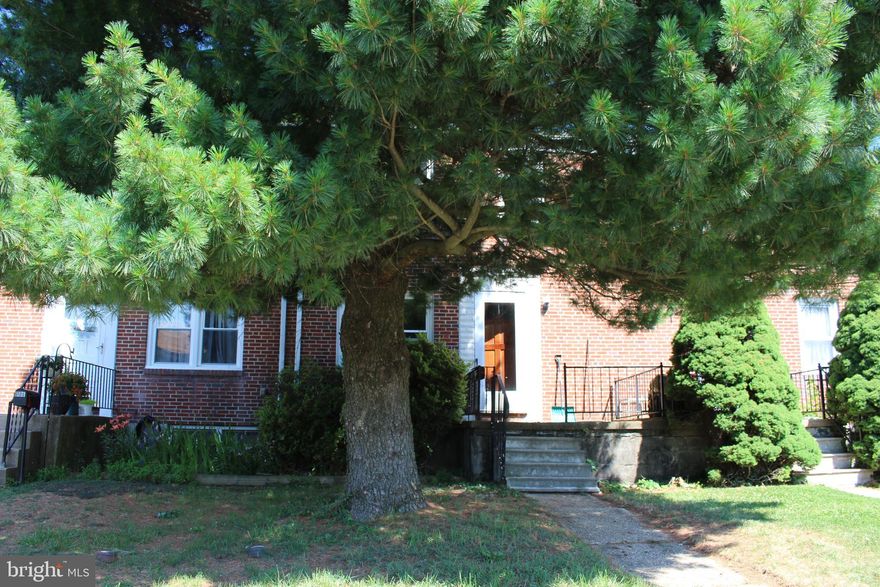 Estate Sale.  Solid Townhouse in Catonsville.  Great location, Great Schools and close to all major roads including 695, I95 and BWI Airport. New Windows and hardwood floors under carpet.  Off street parking in back of house
